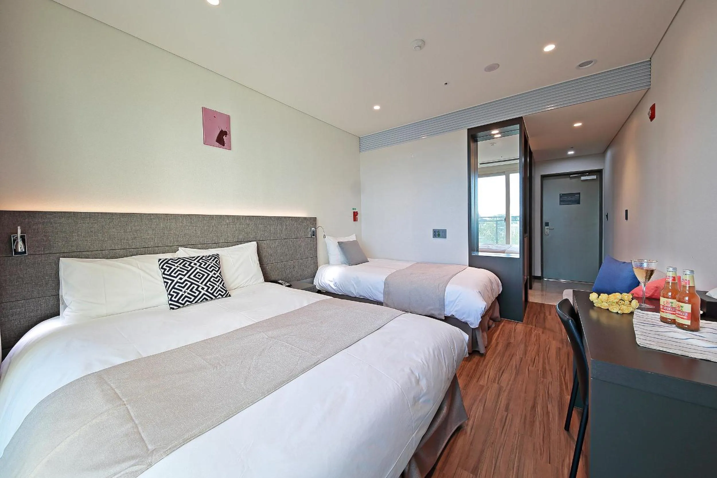 Bed in Airsky Hotel Incheon