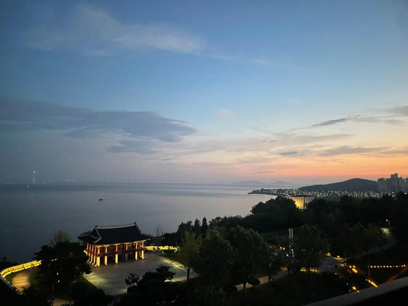 Sea view in Airsky Hotel Incheon