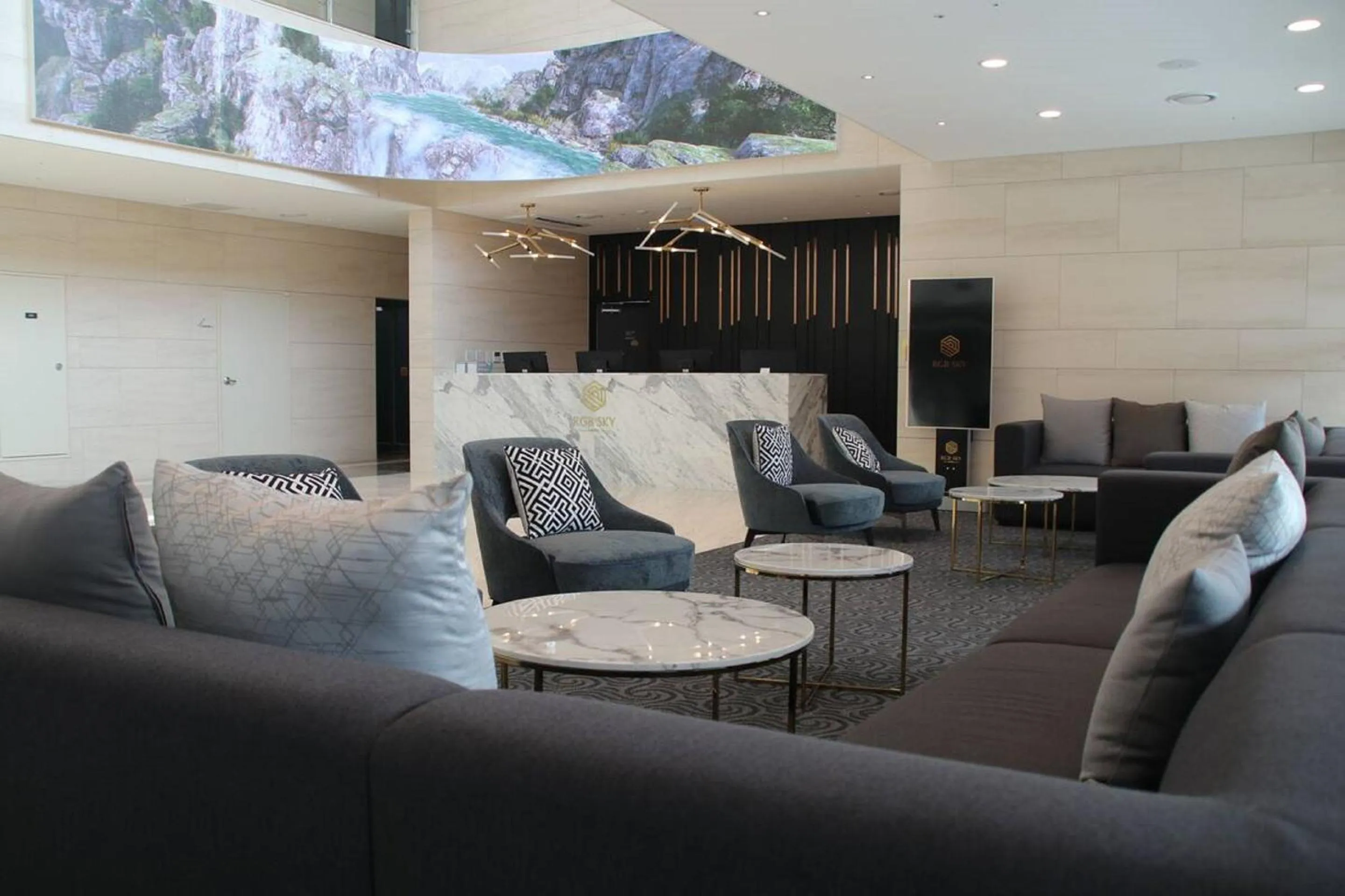 Lobby or reception in Airsky Hotel Incheon