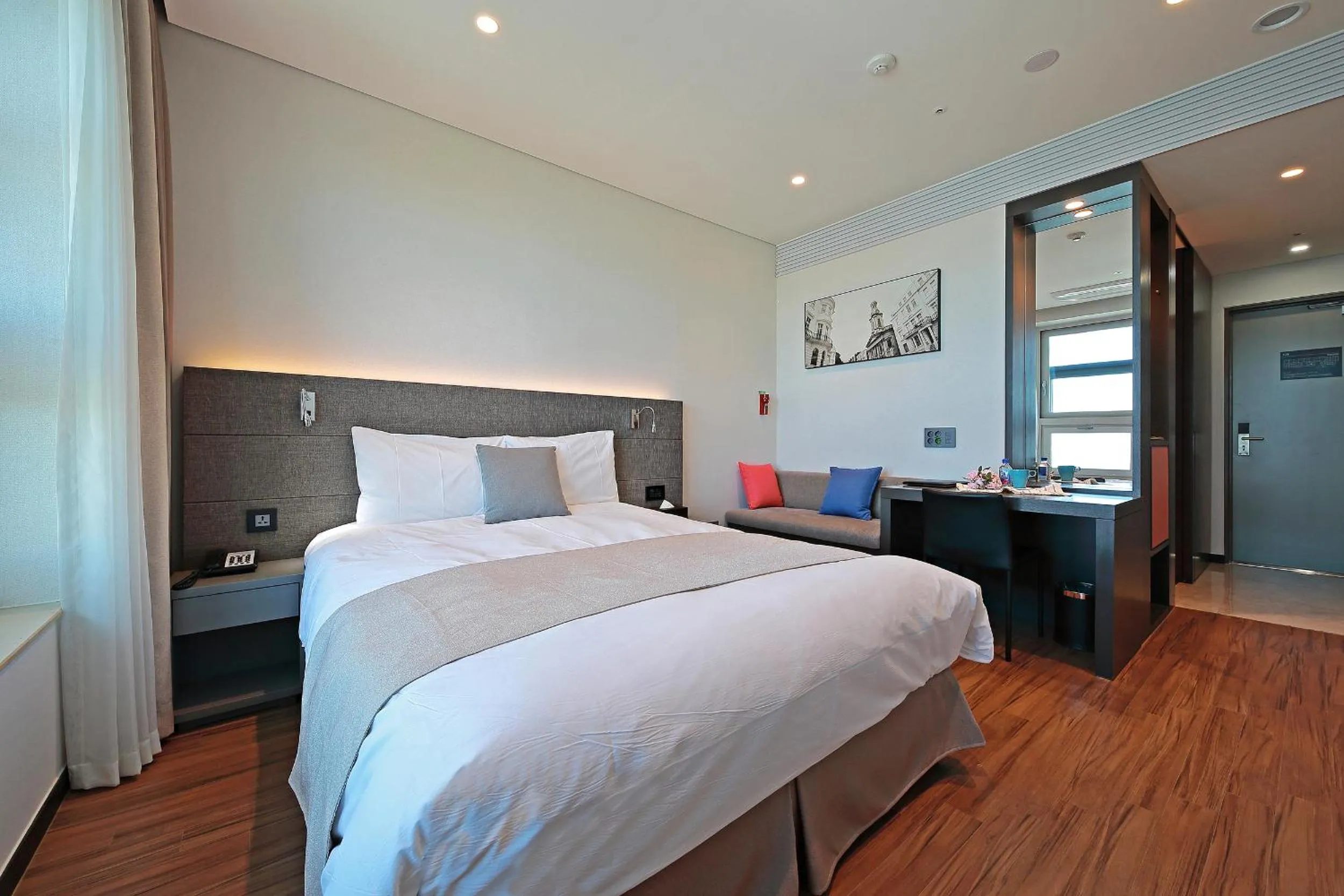 Bed in Airsky Hotel Incheon