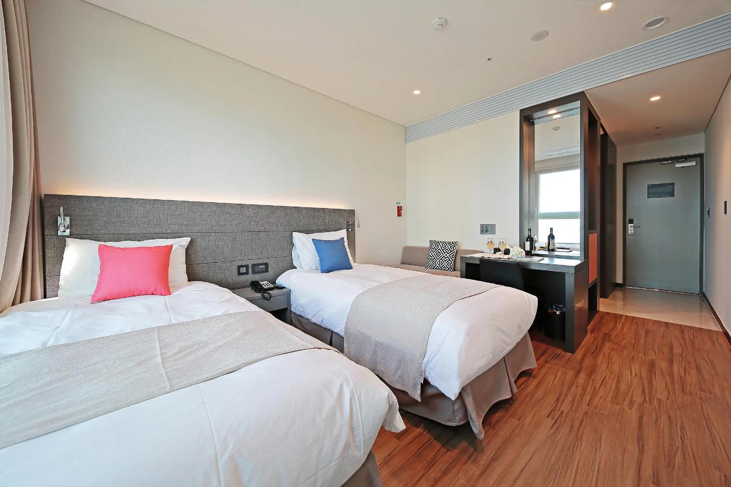 Bed in Airsky Hotel Incheon