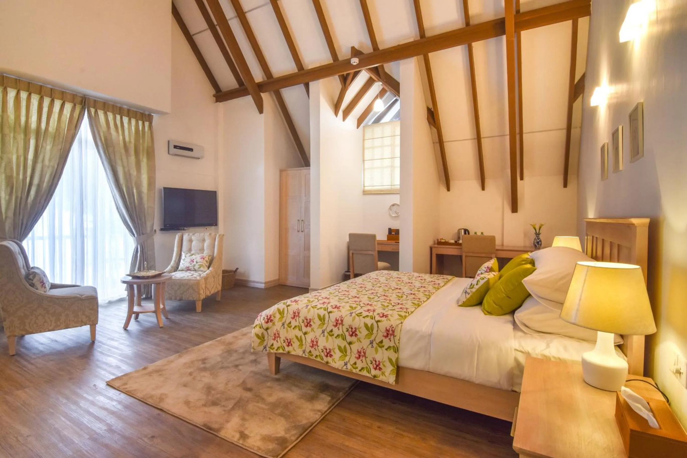 Bed in The Lynden Grove