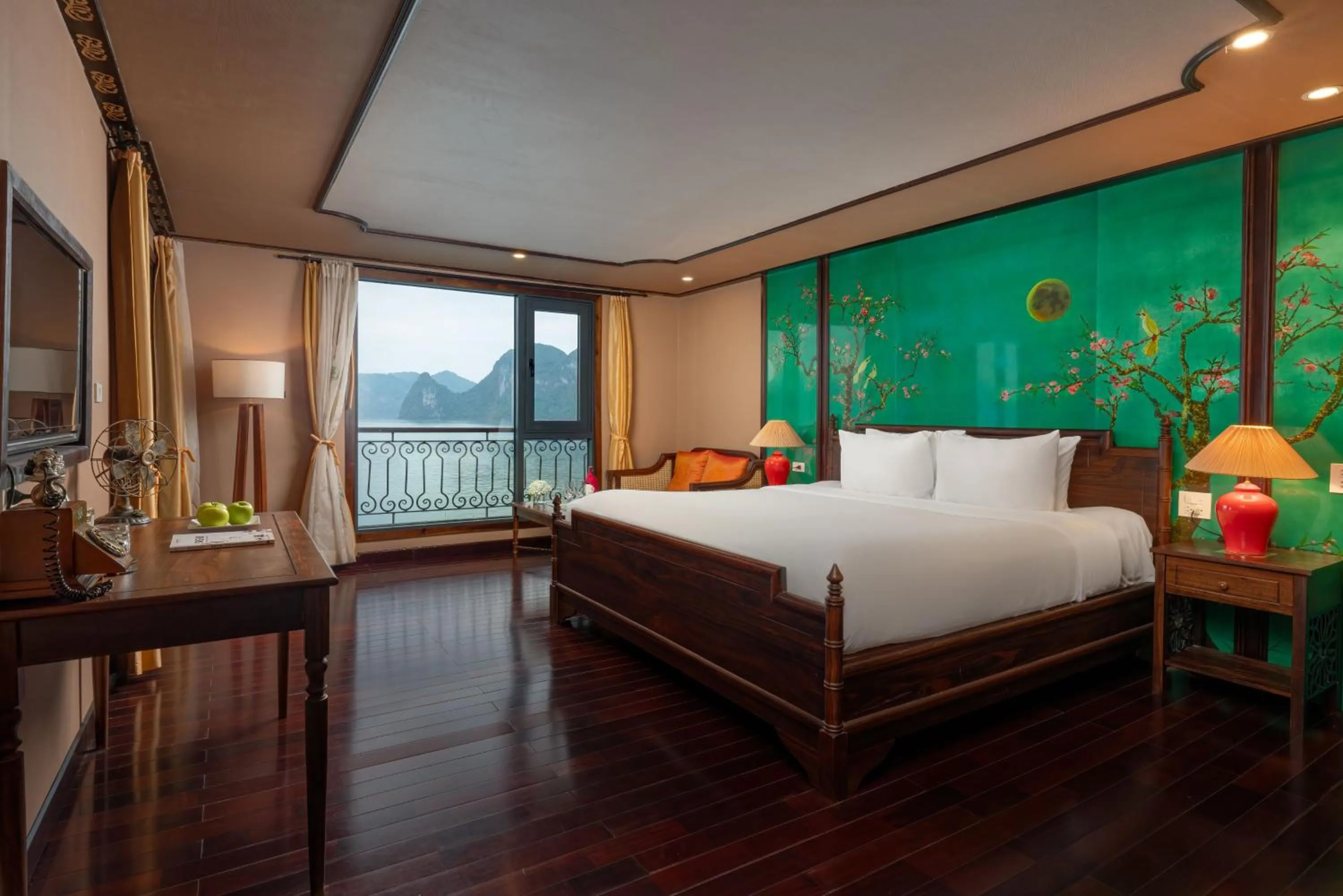 Photo of the whole room, Bed in Indochine Cruise Lan Ha Bay