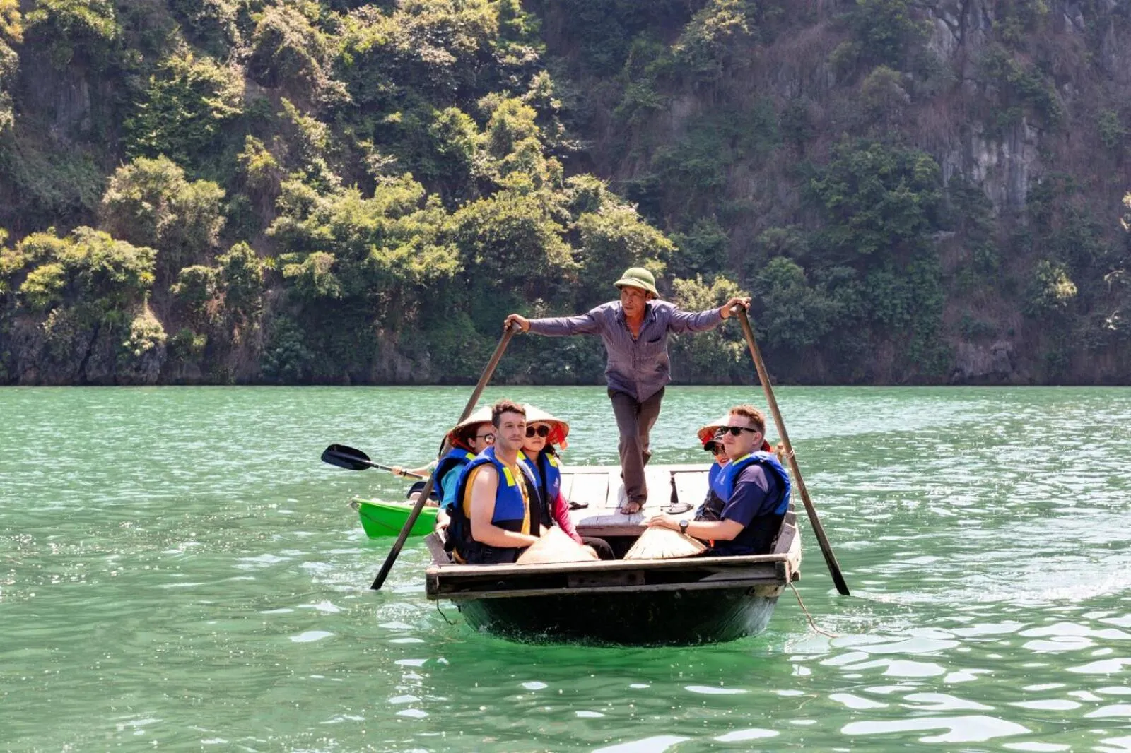 Activities in Indochine Cruise Lan Ha Bay