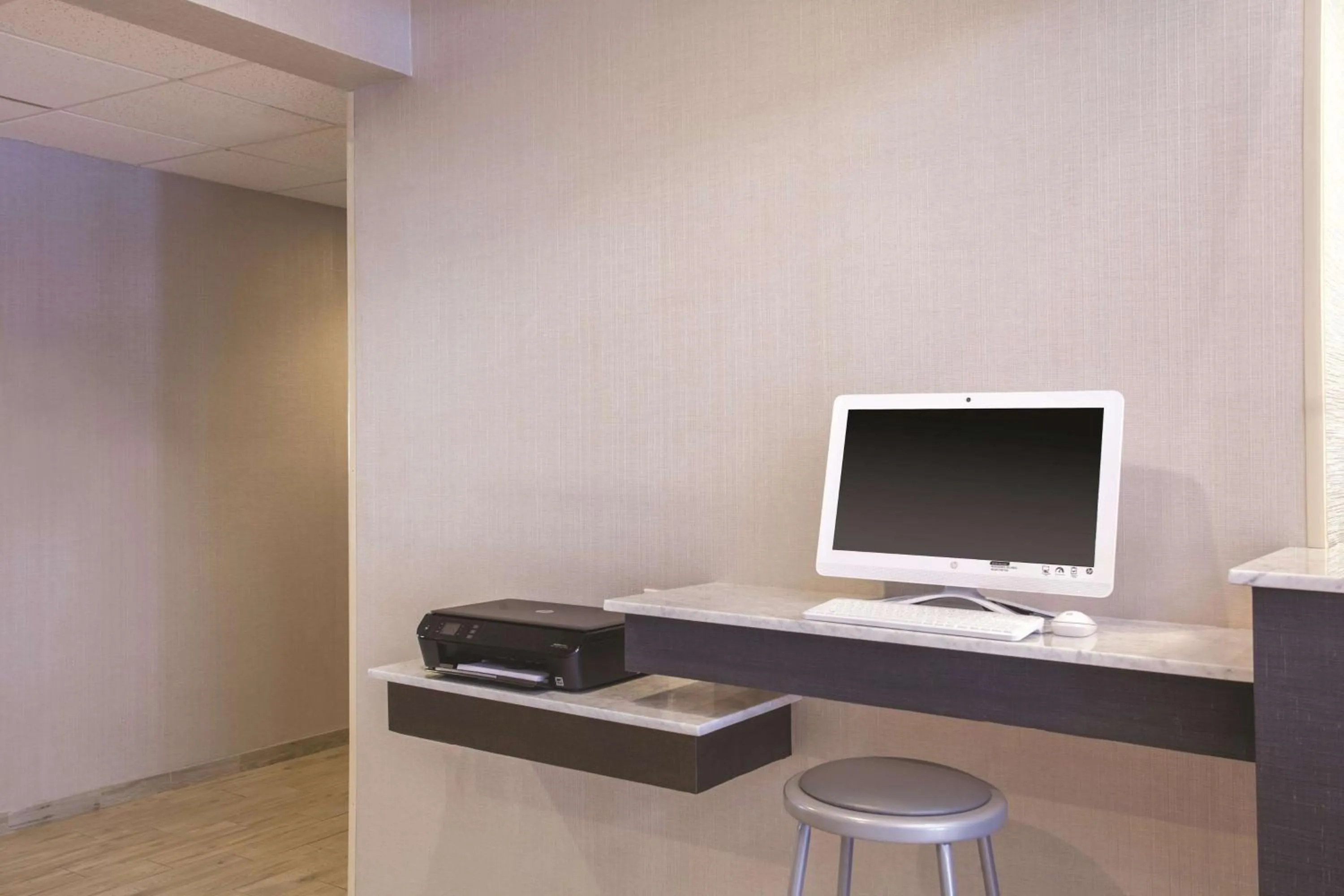 On site in La Quinta Inn by Wyndham Richmond South