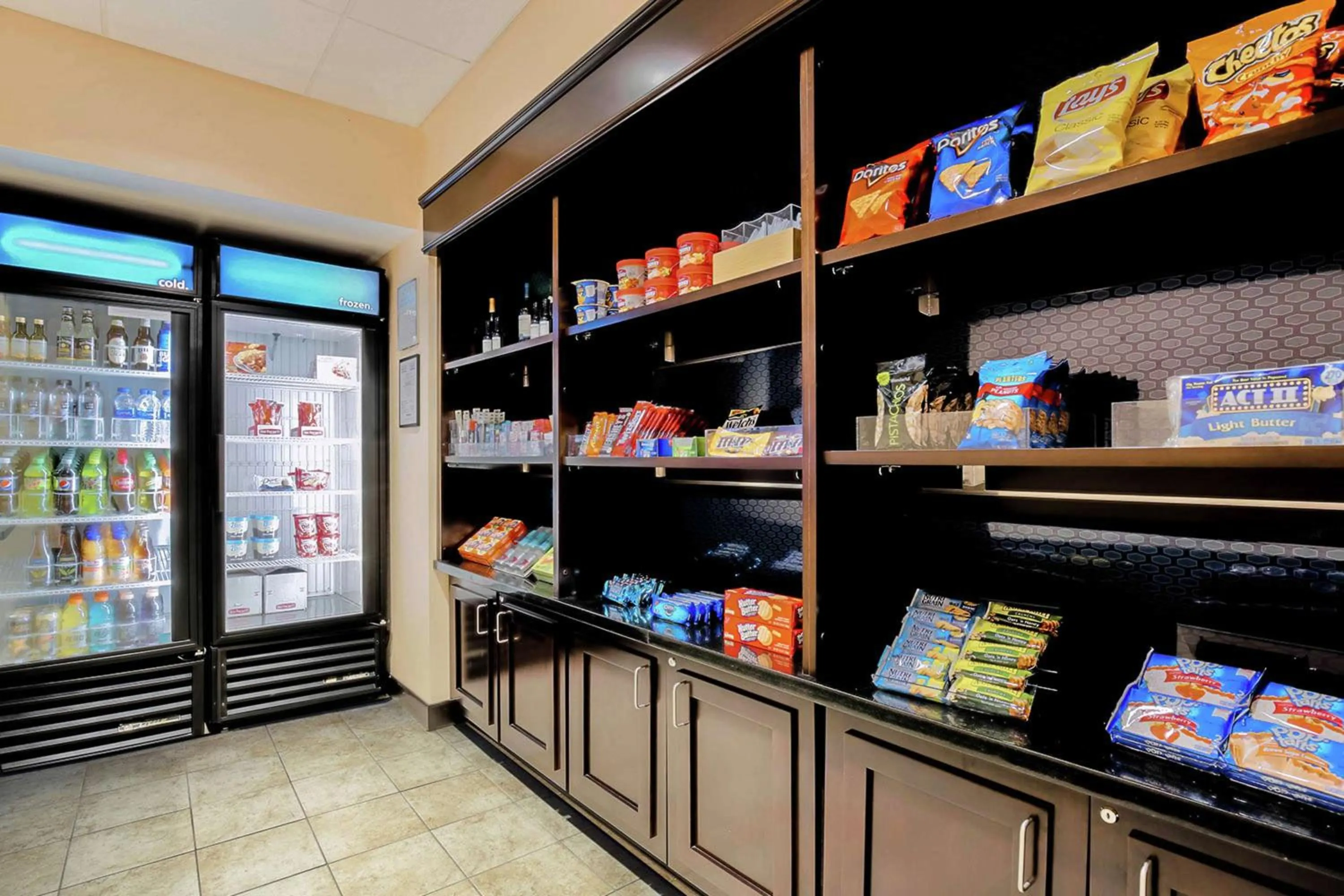 Restaurant/places to eat in Hampton Inn & Suites Wheeling - The Highlands