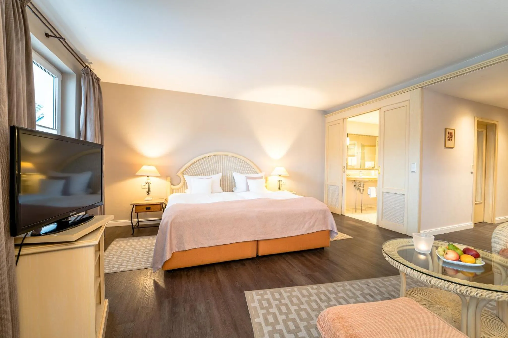 Photo of the whole room, Bed in Romantischer Winkel RoLigio & Wellness Resort