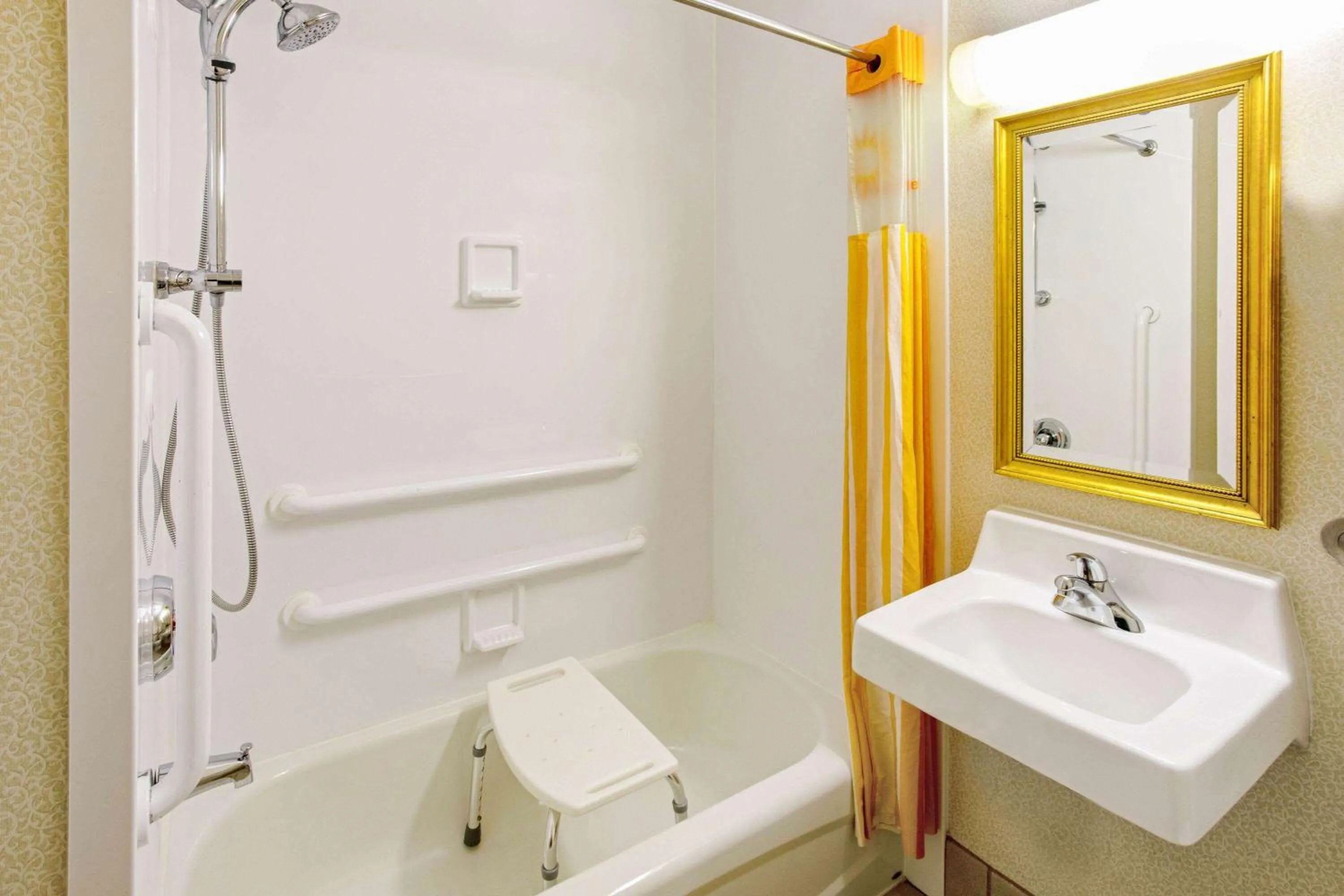 Bathroom in La Quinta by Wyndham Appleton College Avenue