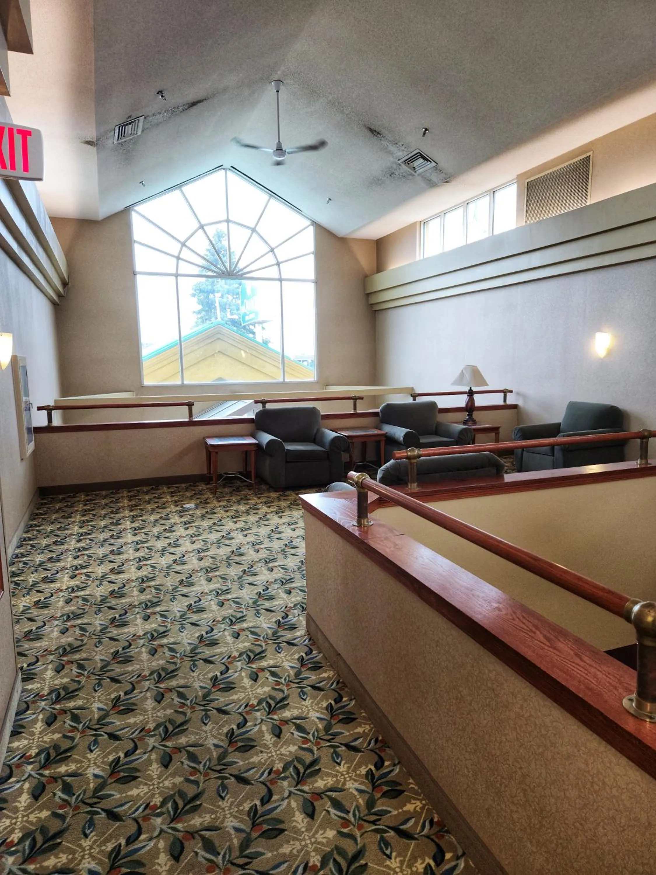 Seating area in La Quinta by Wyndham Appleton College Avenue