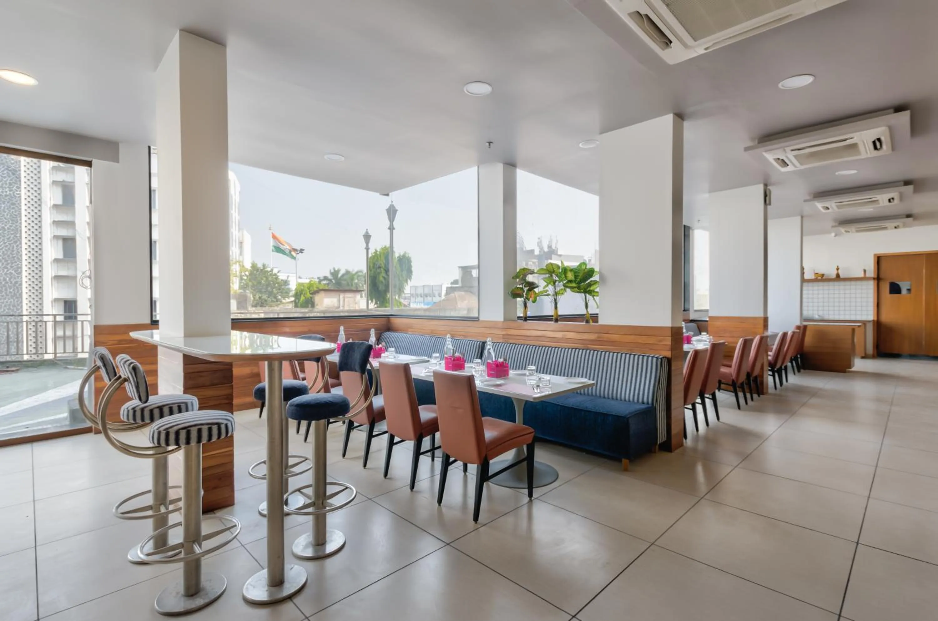 Restaurant/places to eat in Ginger Surat City Centre