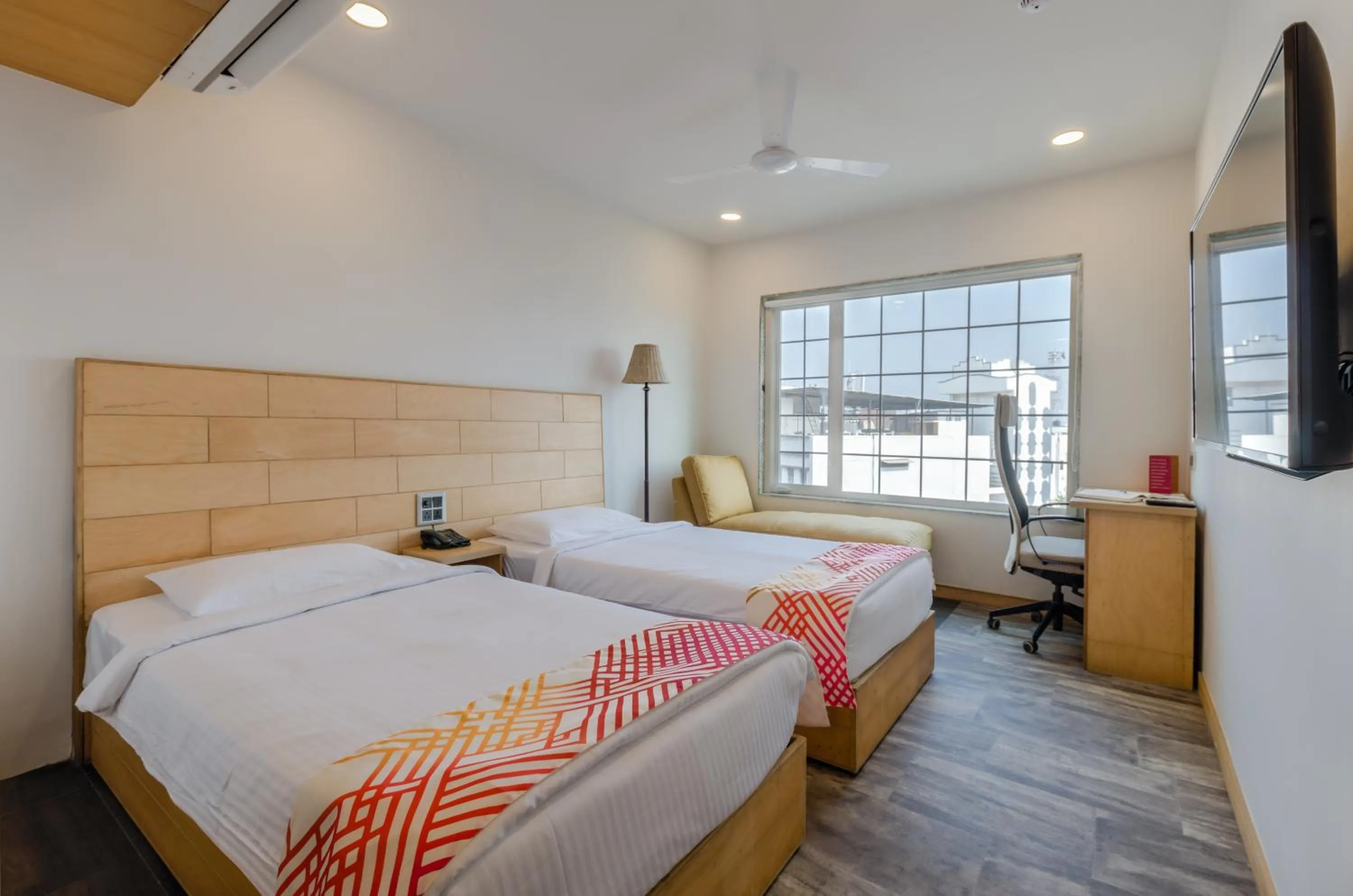 Photo of the whole room in Ginger Surat City Centre