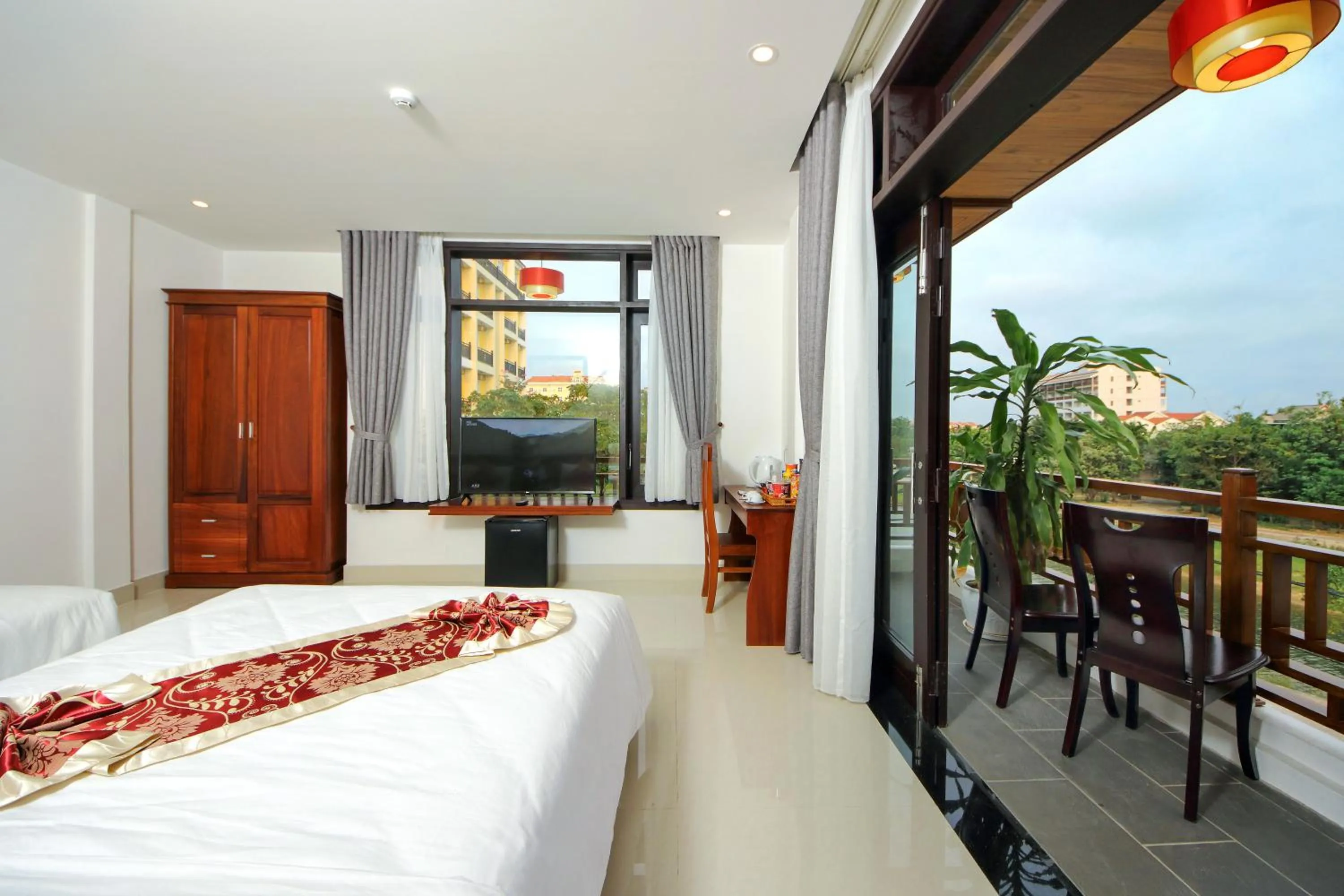 City view, Bed in Threeway Riverside Villa