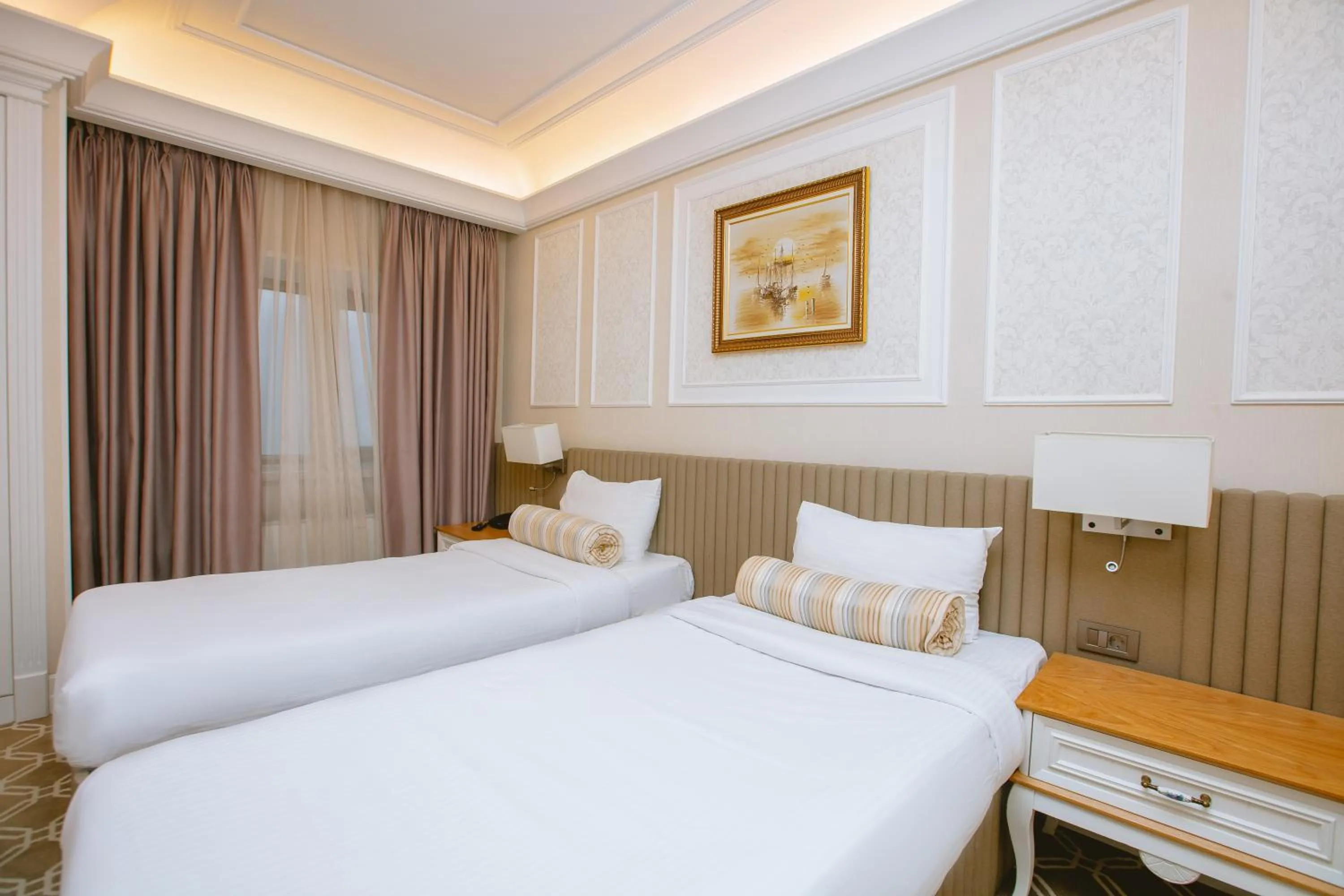 Bed in Theatrum Hotel Baku