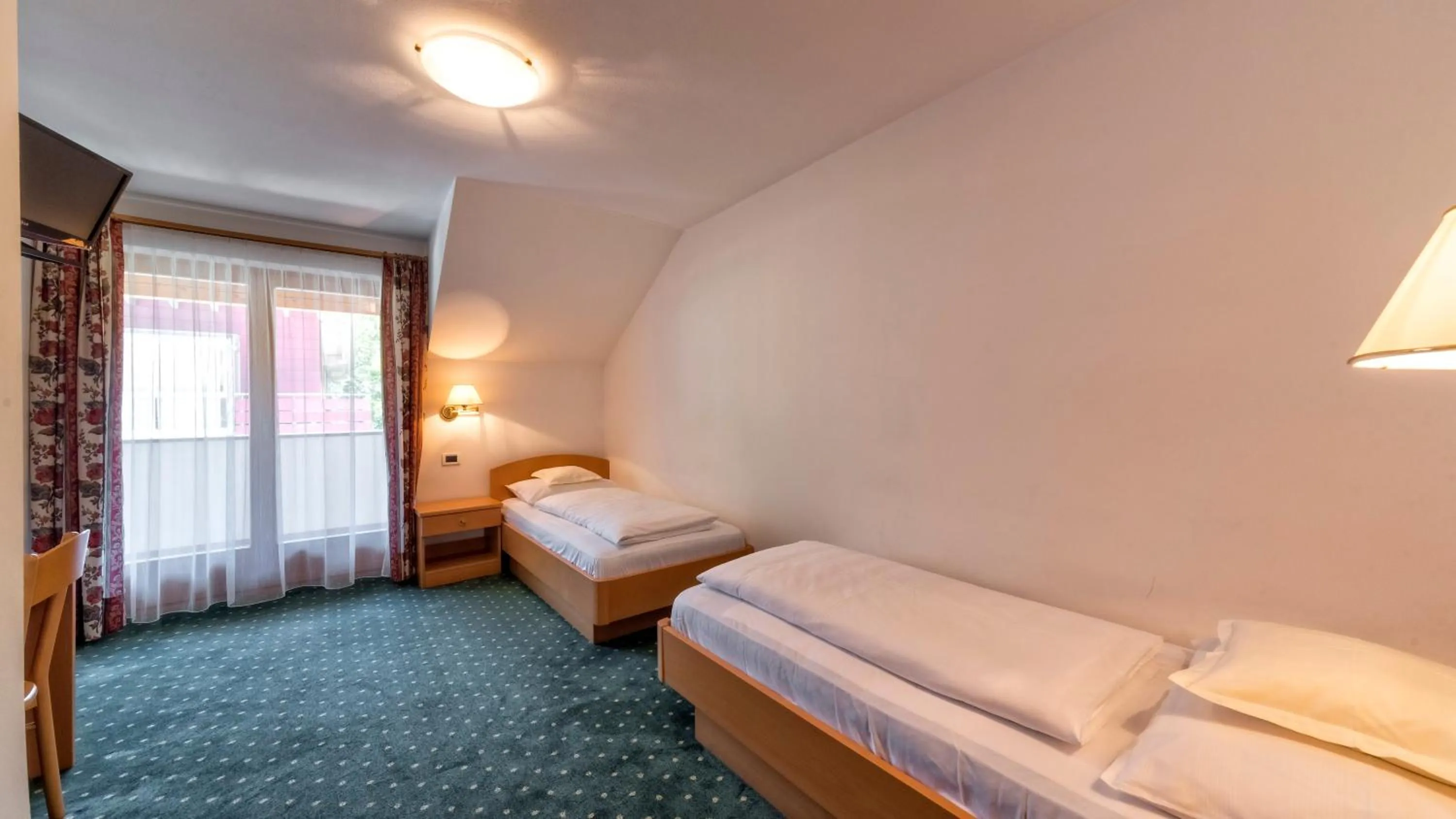 Photo of the whole room, Bed in Hotel Elisabeth