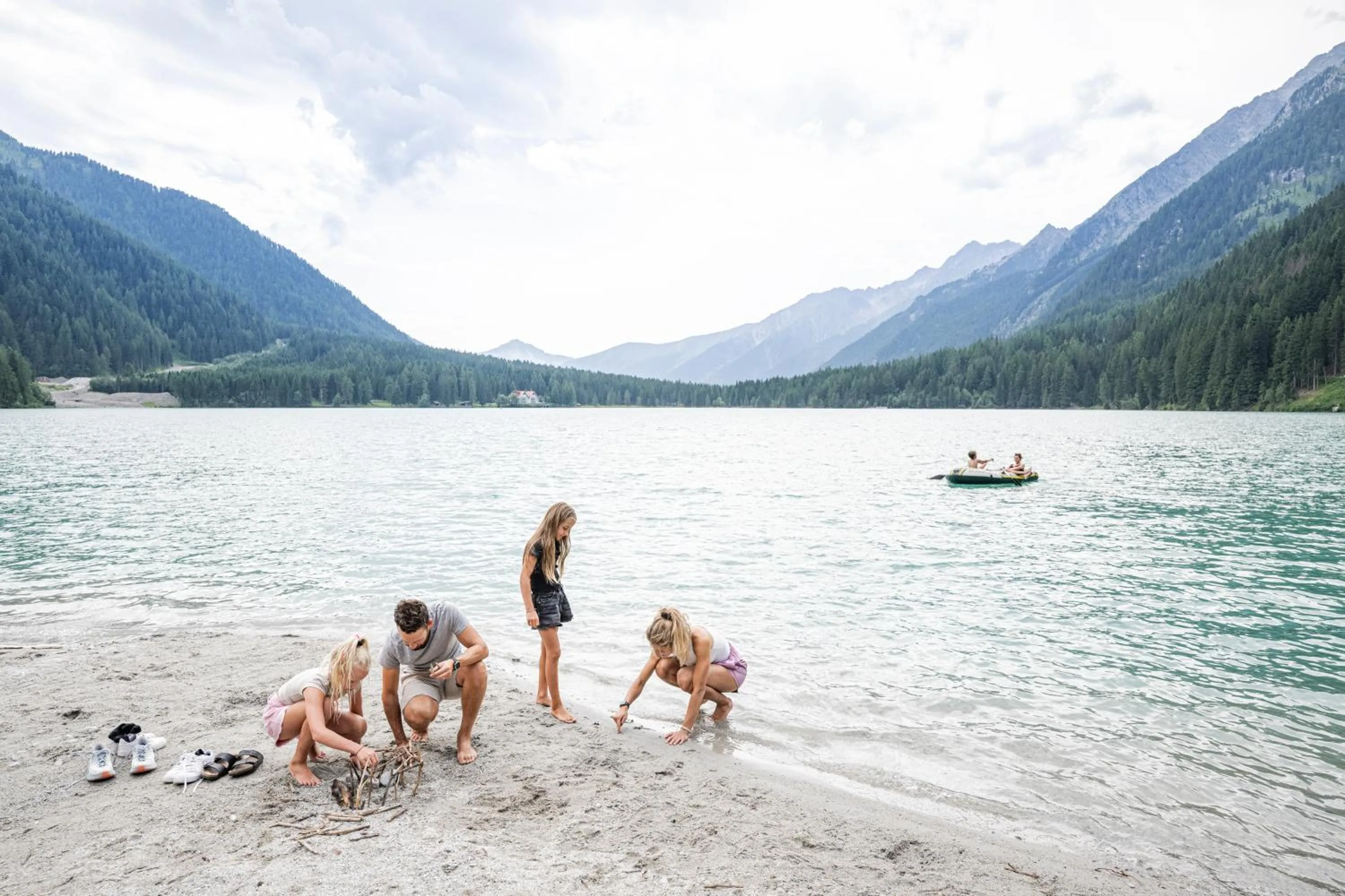 People in Hotel Elisabeth