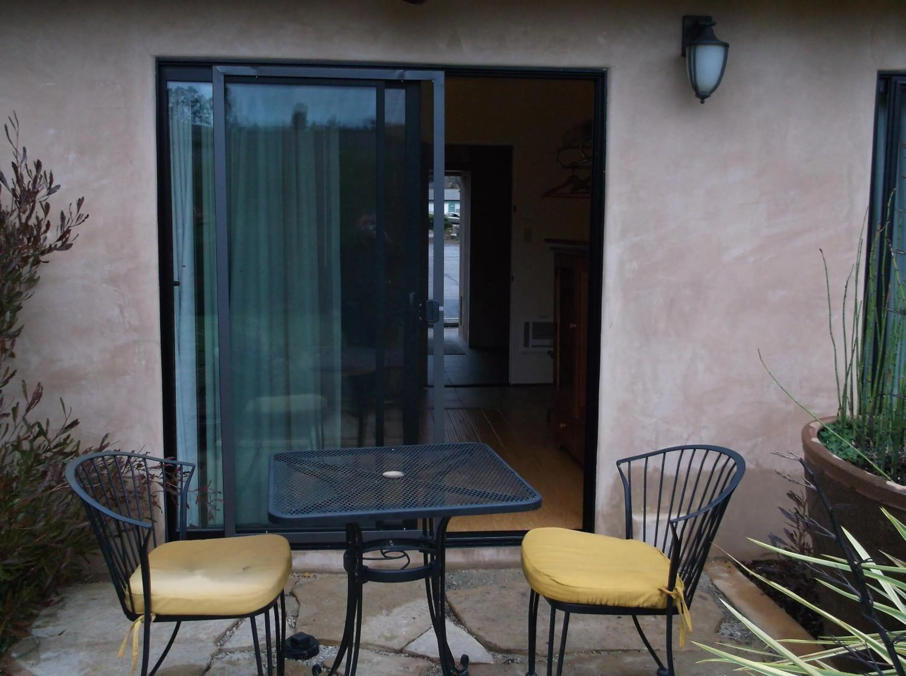 Patio in Cambria Palms Motel