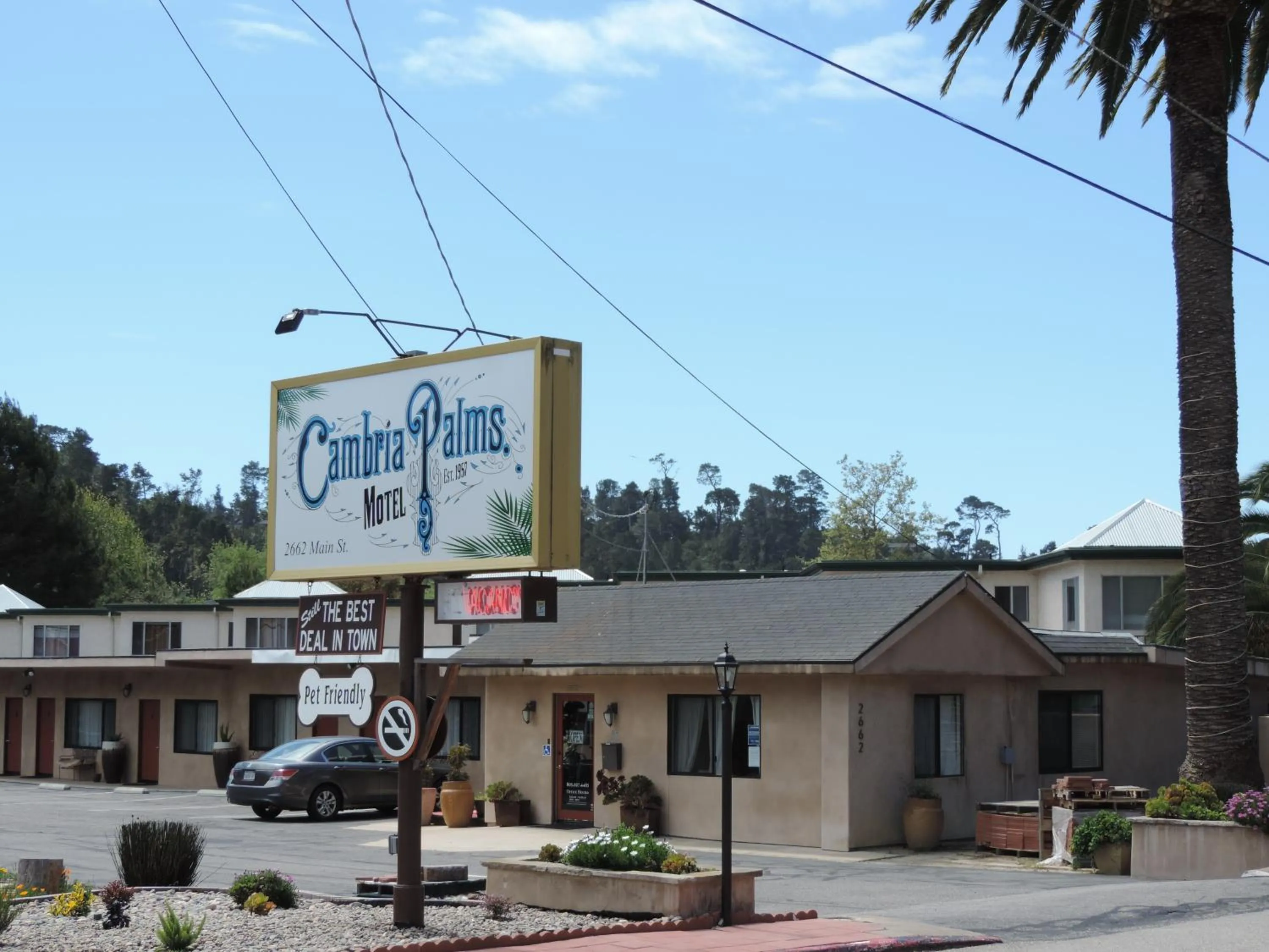 Facade/entrance in Cambria Palms Motel