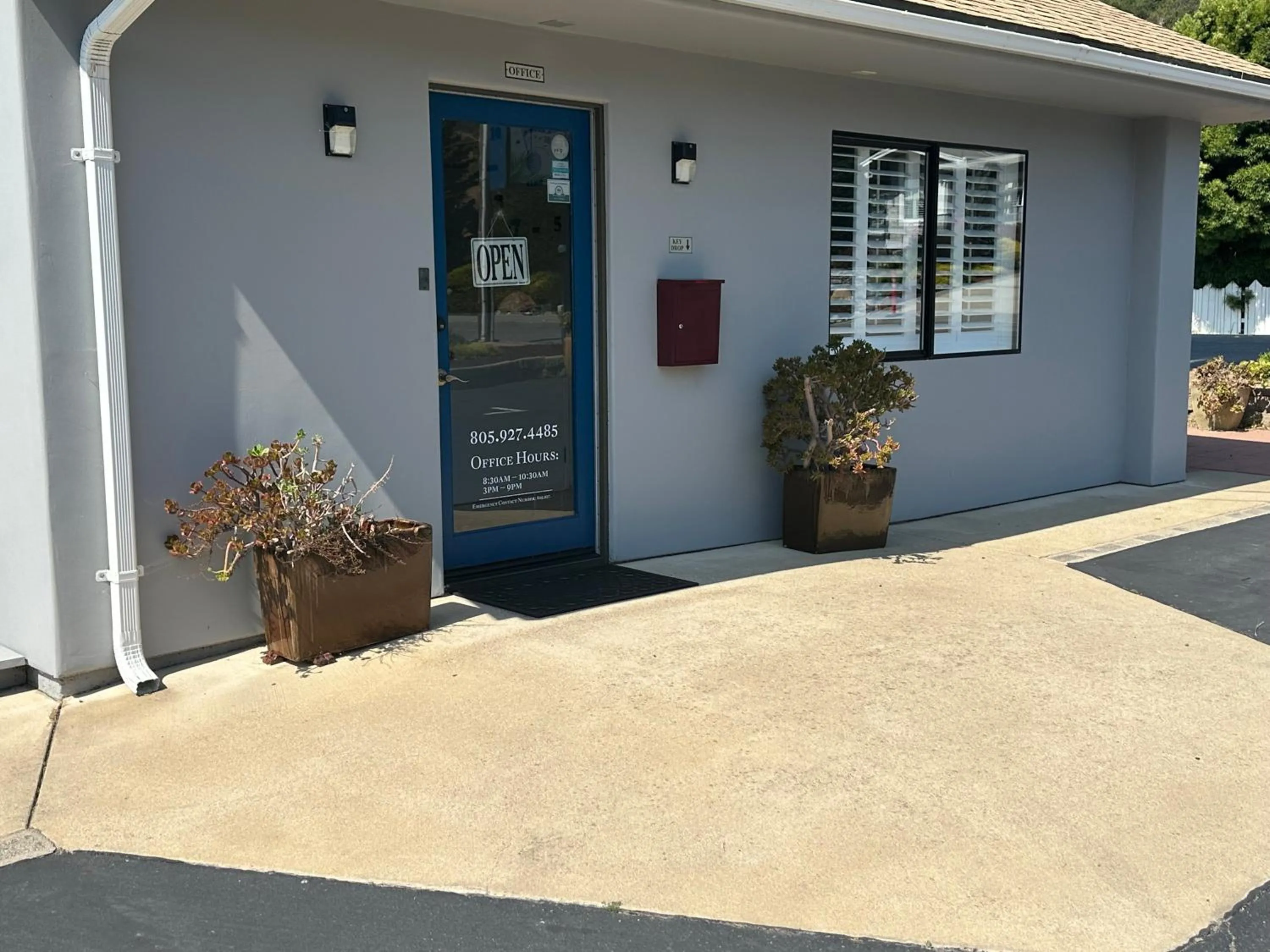 Property building in Cambria Palms Motel