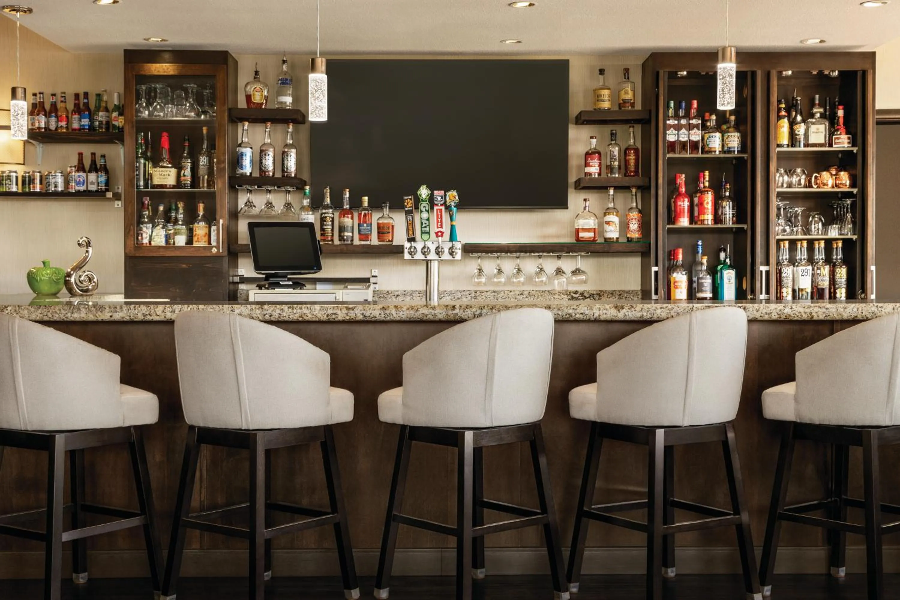 Restaurant/places to eat in Radisson Hotel Colorado Springs Airport