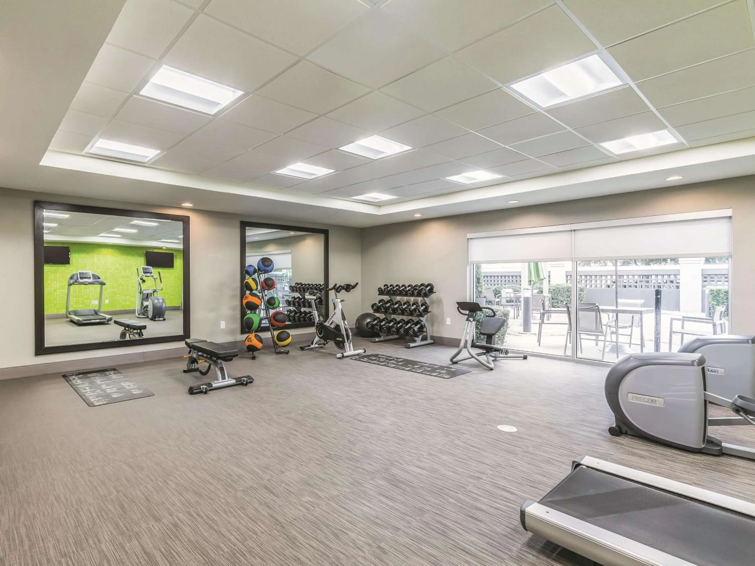 Fitness centre/facilities in La Quinta by Wyndham Dallas Plano West