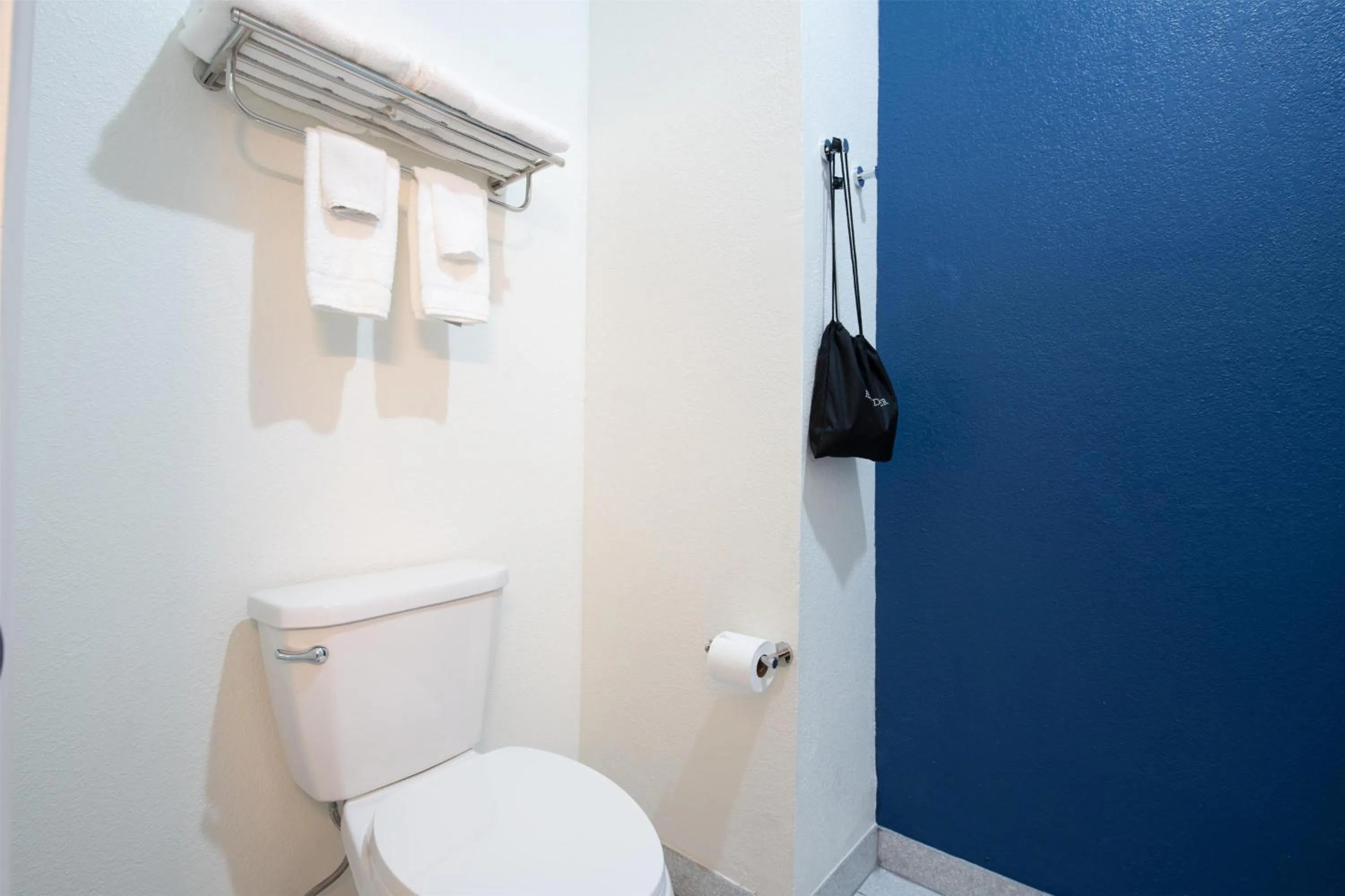 Bathroom in Spark By Hilton Lafayette South