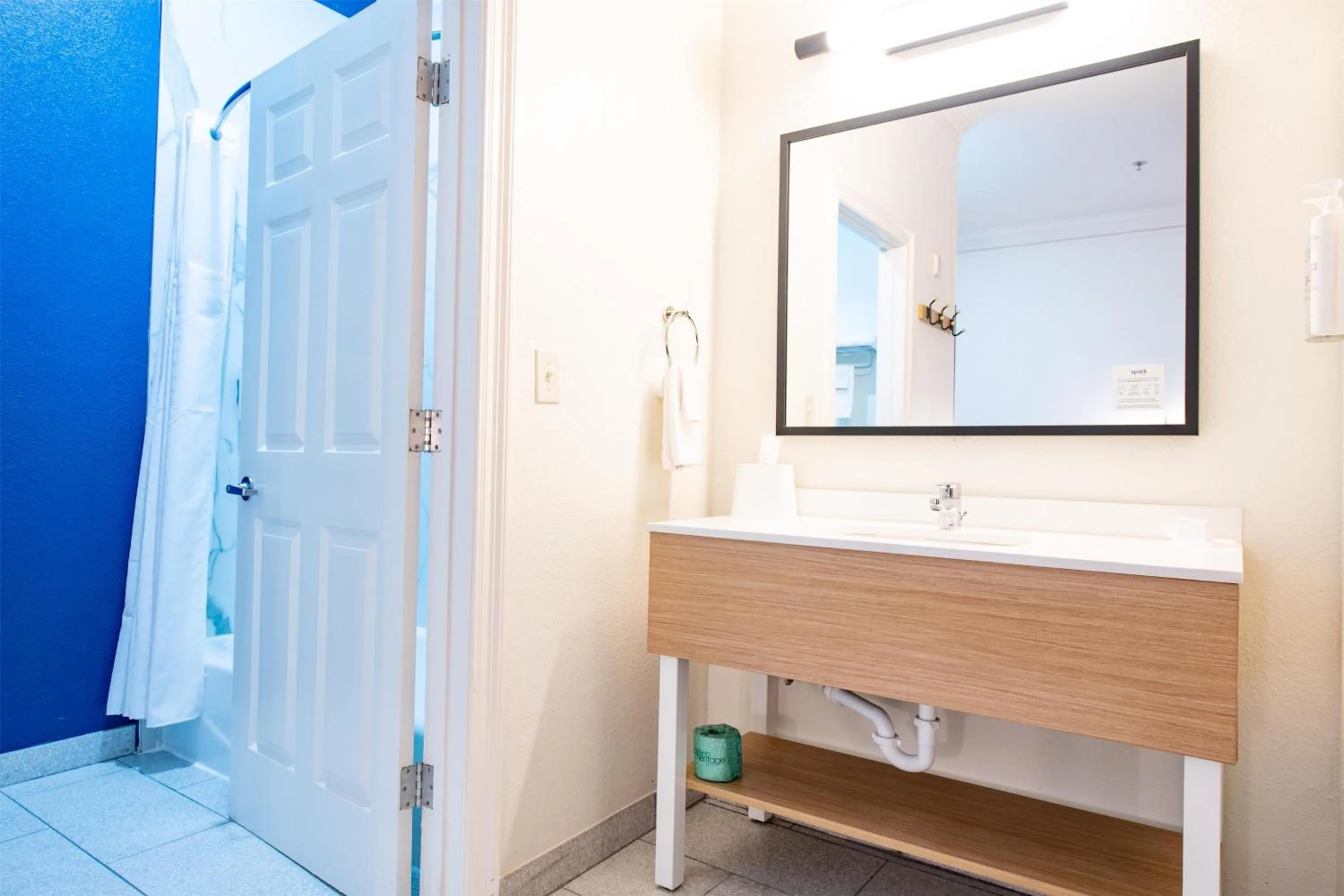 Bathroom in Spark By Hilton Lafayette South