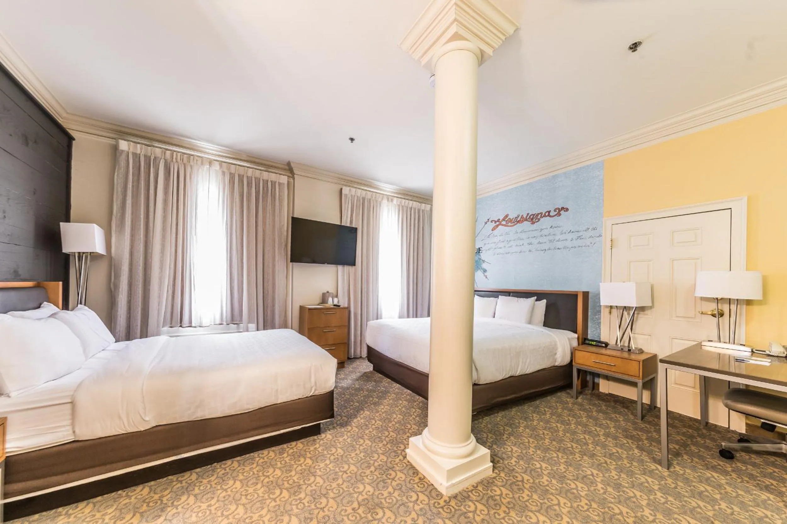 Photo of the whole room in Clarion Pointe Lafayette