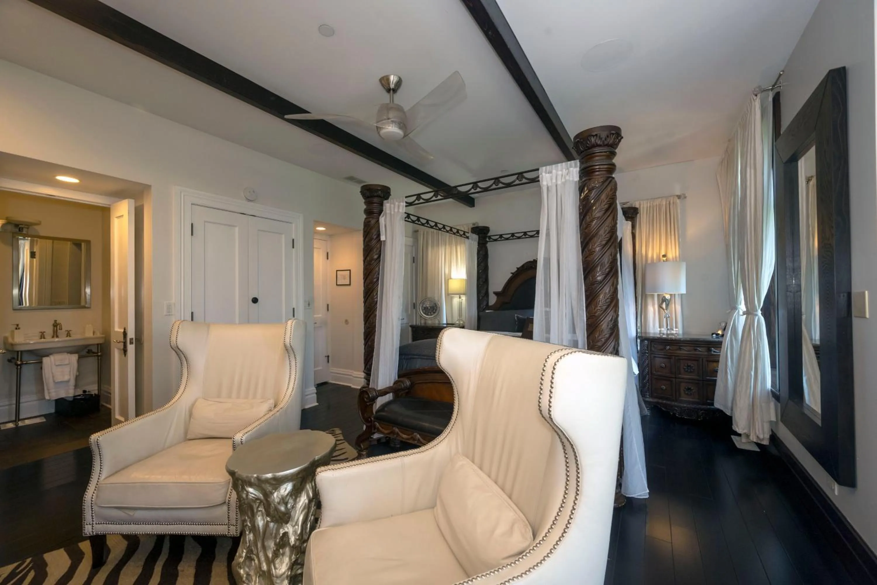 Bed in Villa D' Citta