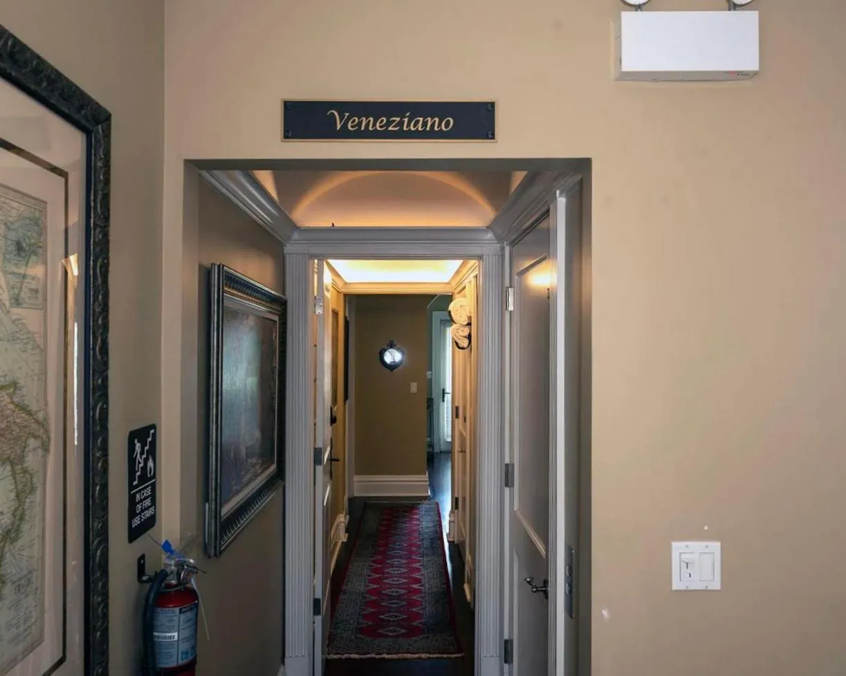 Bedroom in Villa D' Citta