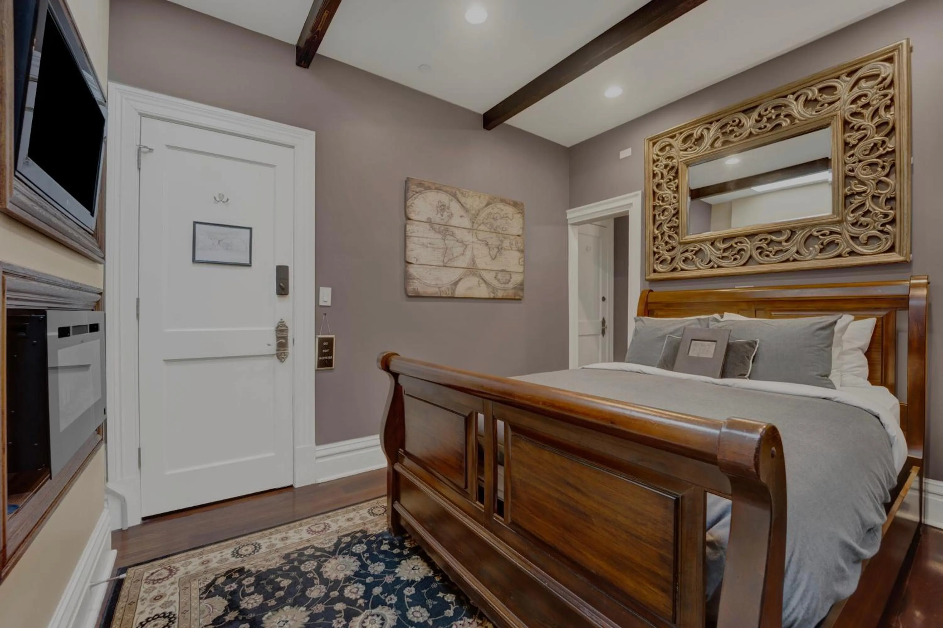 Bed in Villa D' Citta