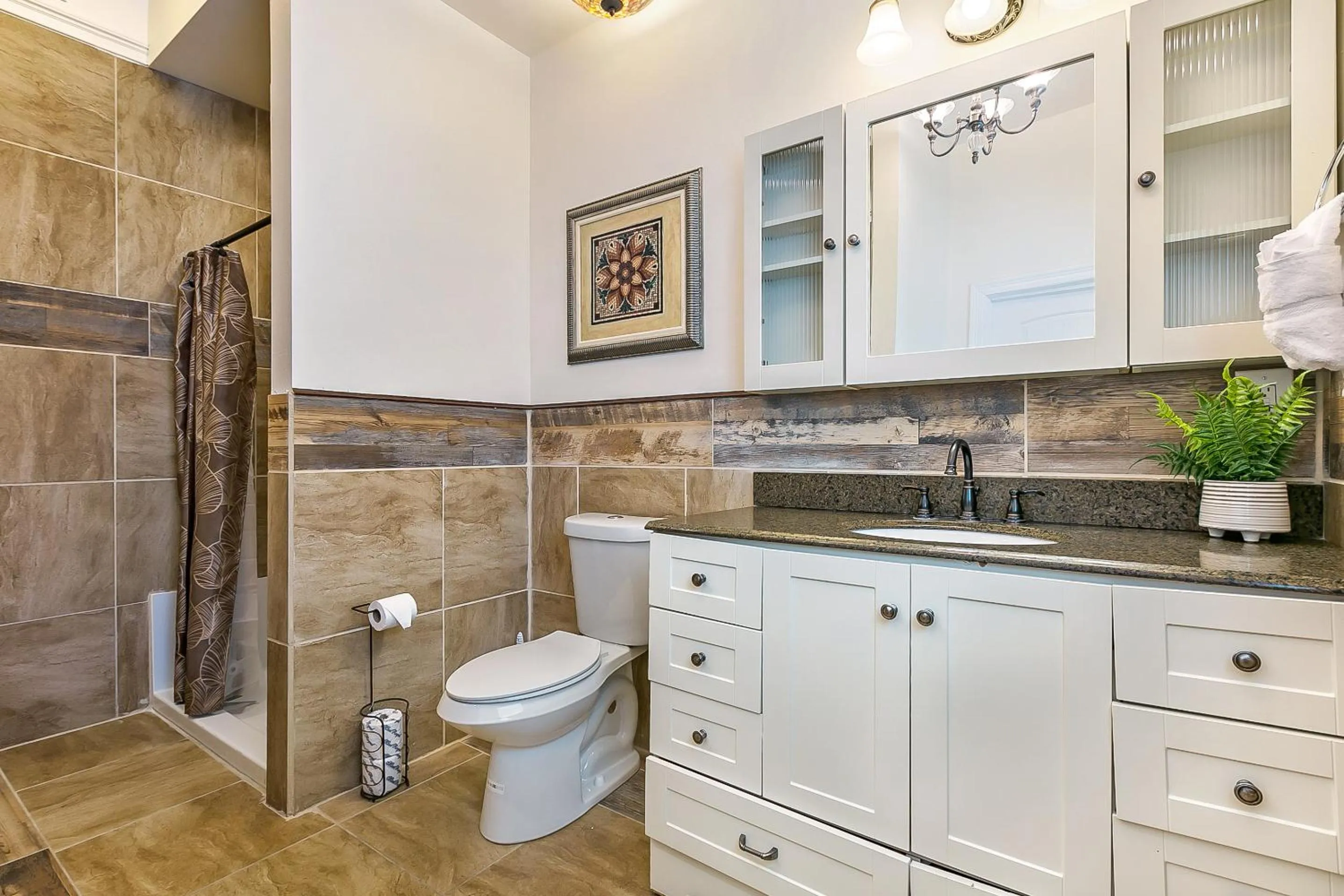 Bathroom in Spacious 4BR City Condo steps from St Charles Ave