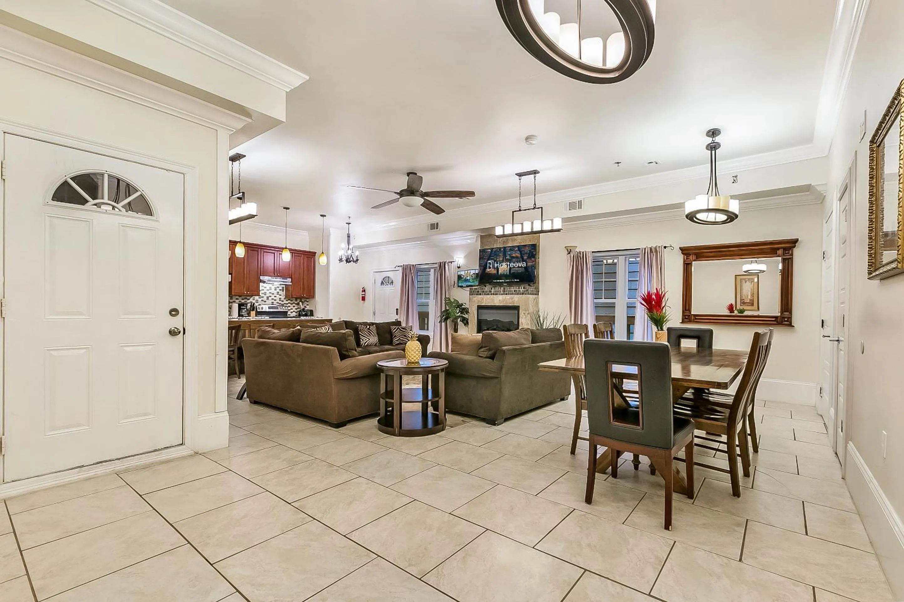 Dining area in Spacious 4BR City Condo steps from St Charles Ave