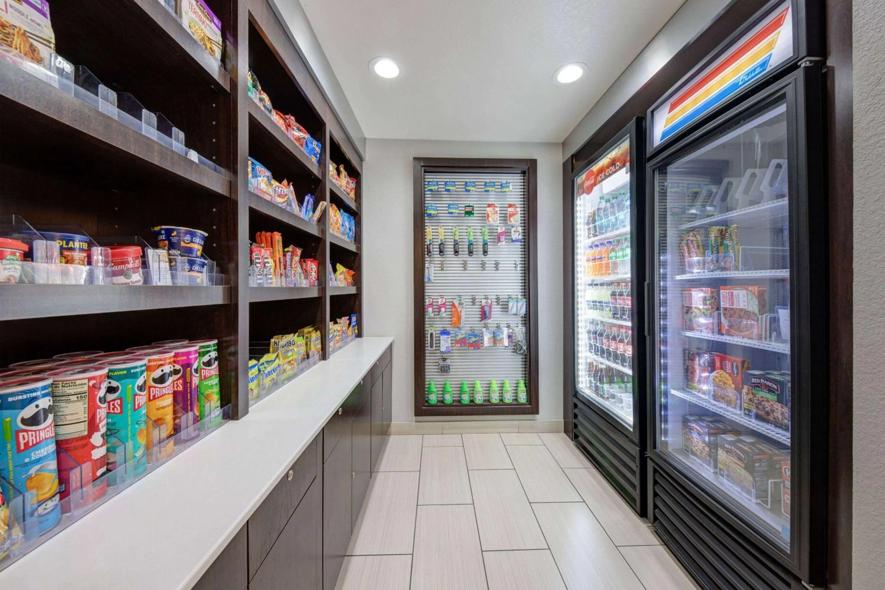 Food and drinks in La Quinta Inn by Wyndham El Dorado