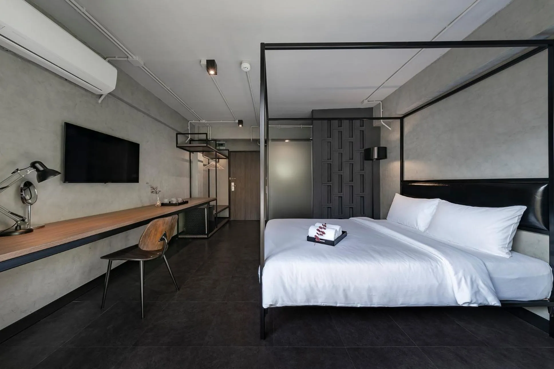 Superior Double Room in Palette The Ex Capital Hotel Bangkok