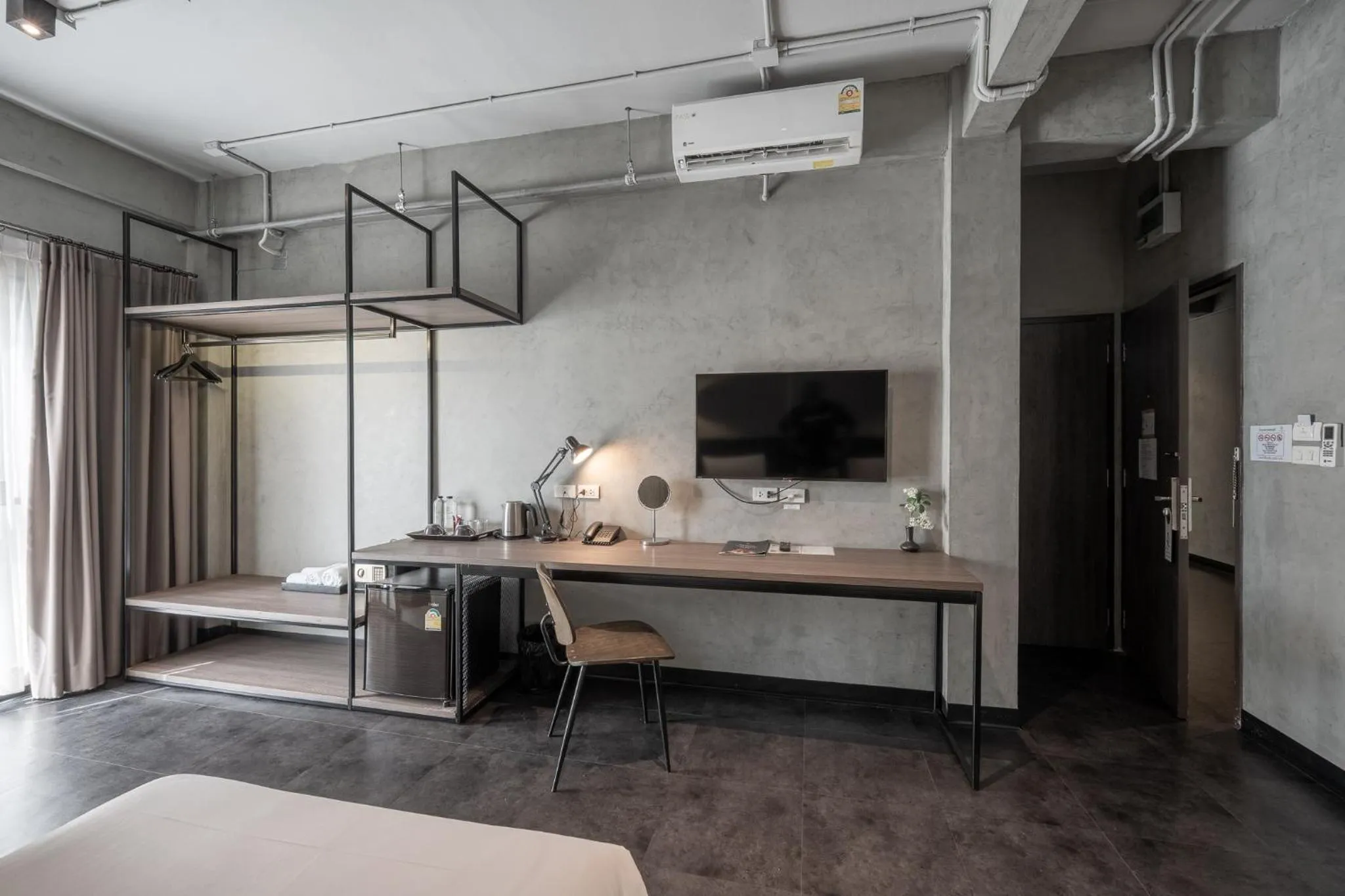 Bedroom, Bed in Palette The Ex Capital Hotel Bangkok