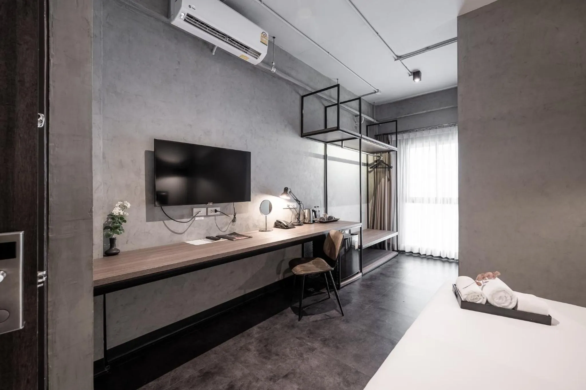 Bedroom, Bed in Palette The Ex Capital Hotel Bangkok