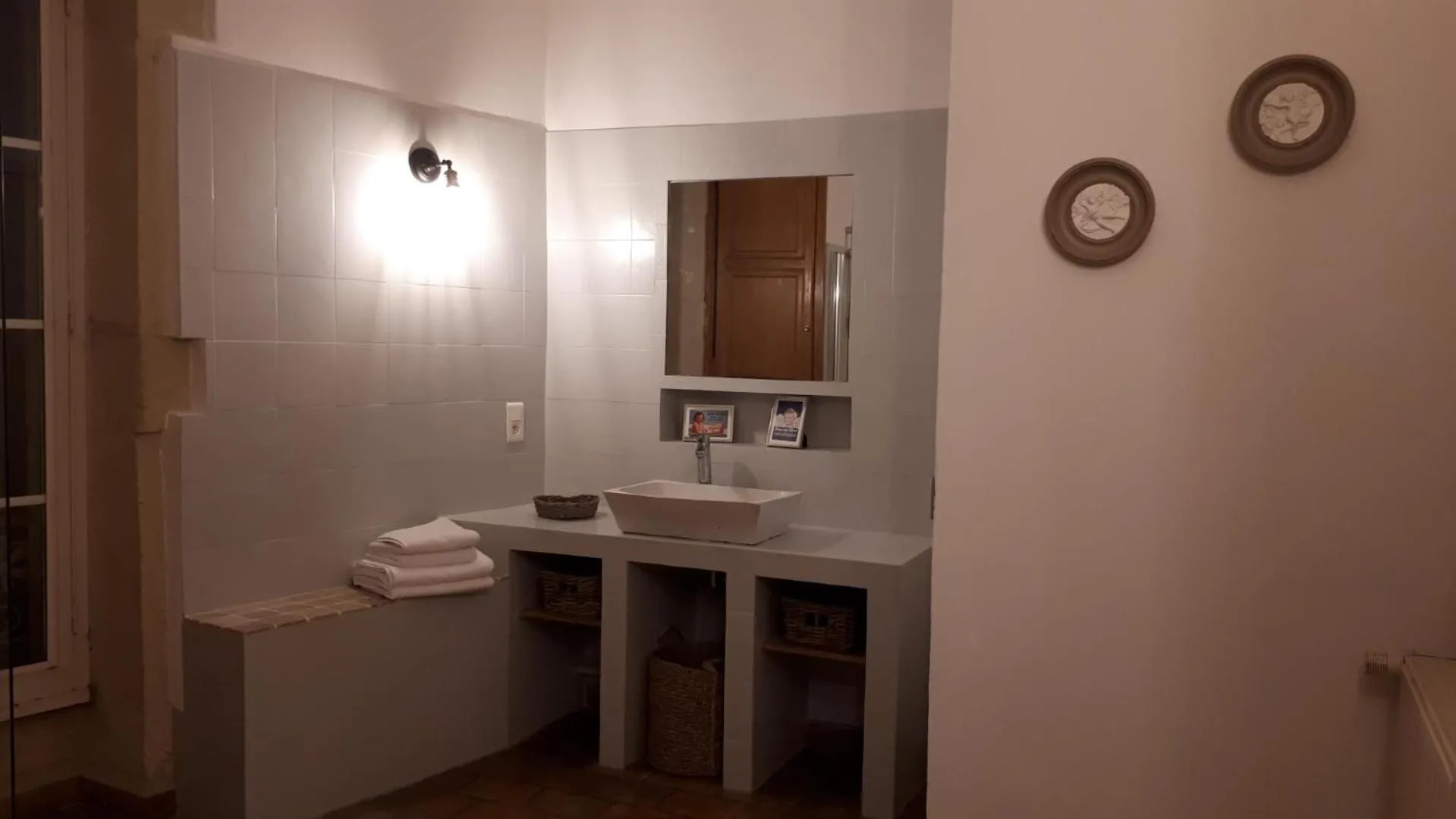 Bathroom in LA DEMEURE Bed and Breakfast
