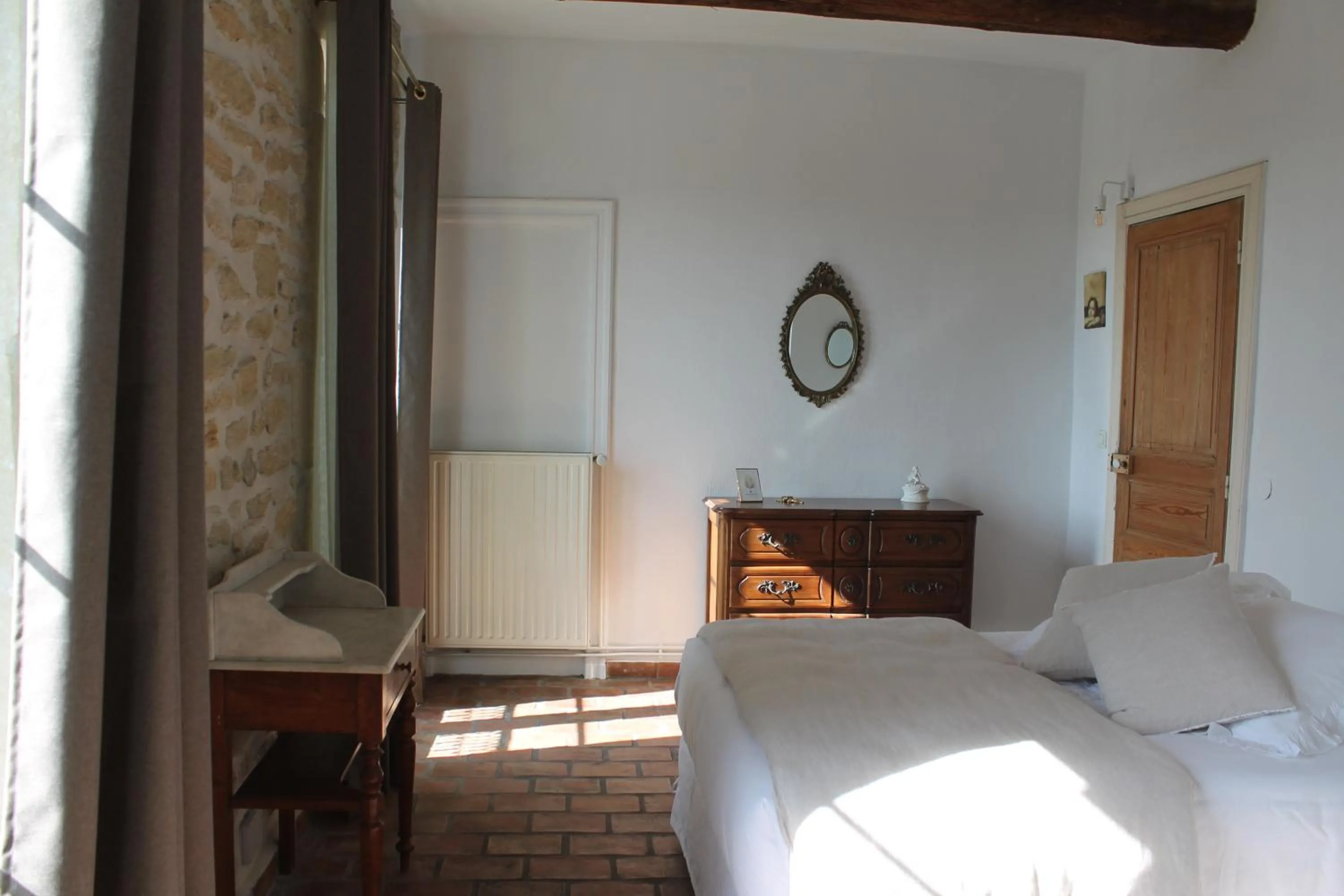 Double Room in LA DEMEURE Bed and Breakfast
