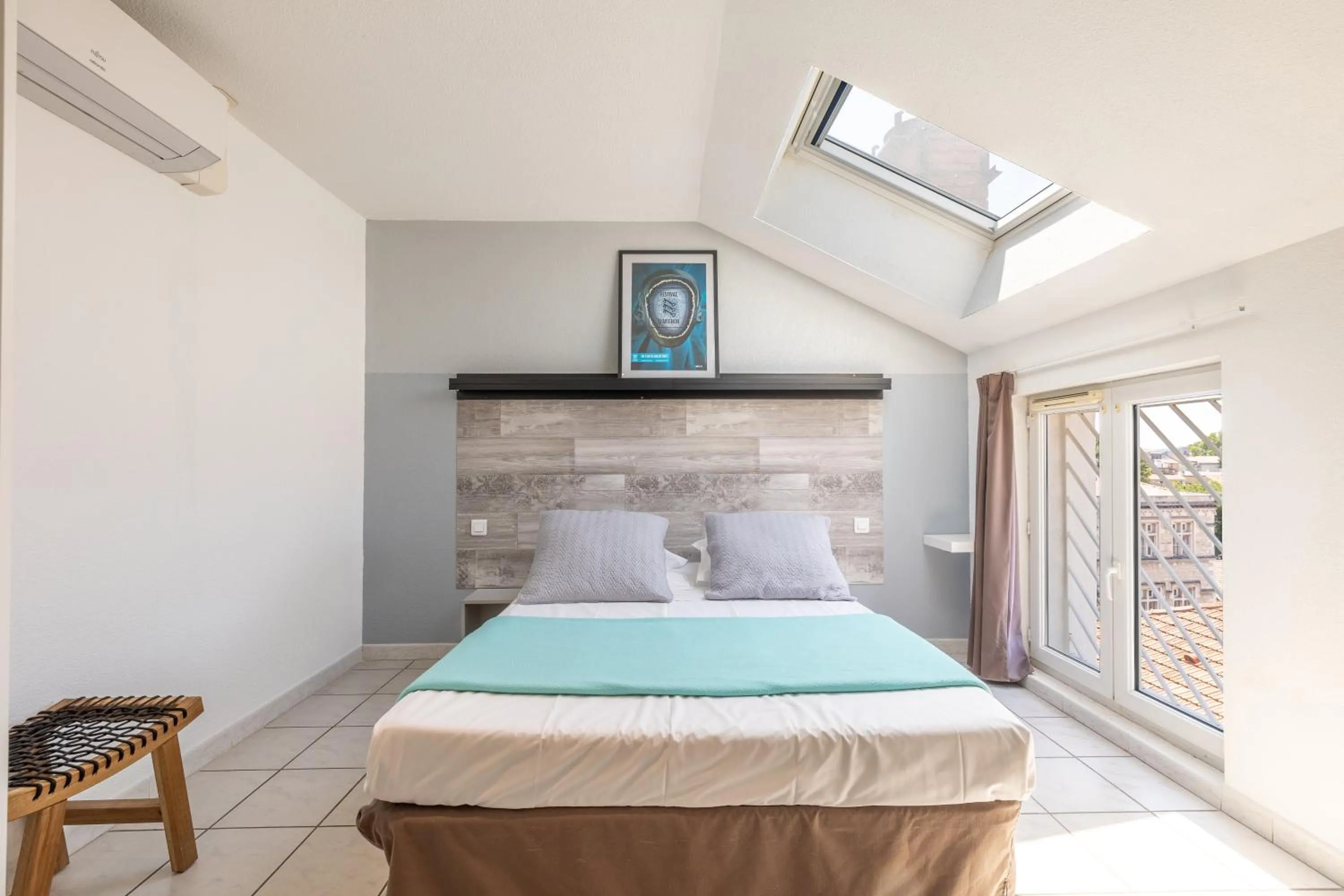 Photo of the whole room, Bed in Résidence Les Cordeliers