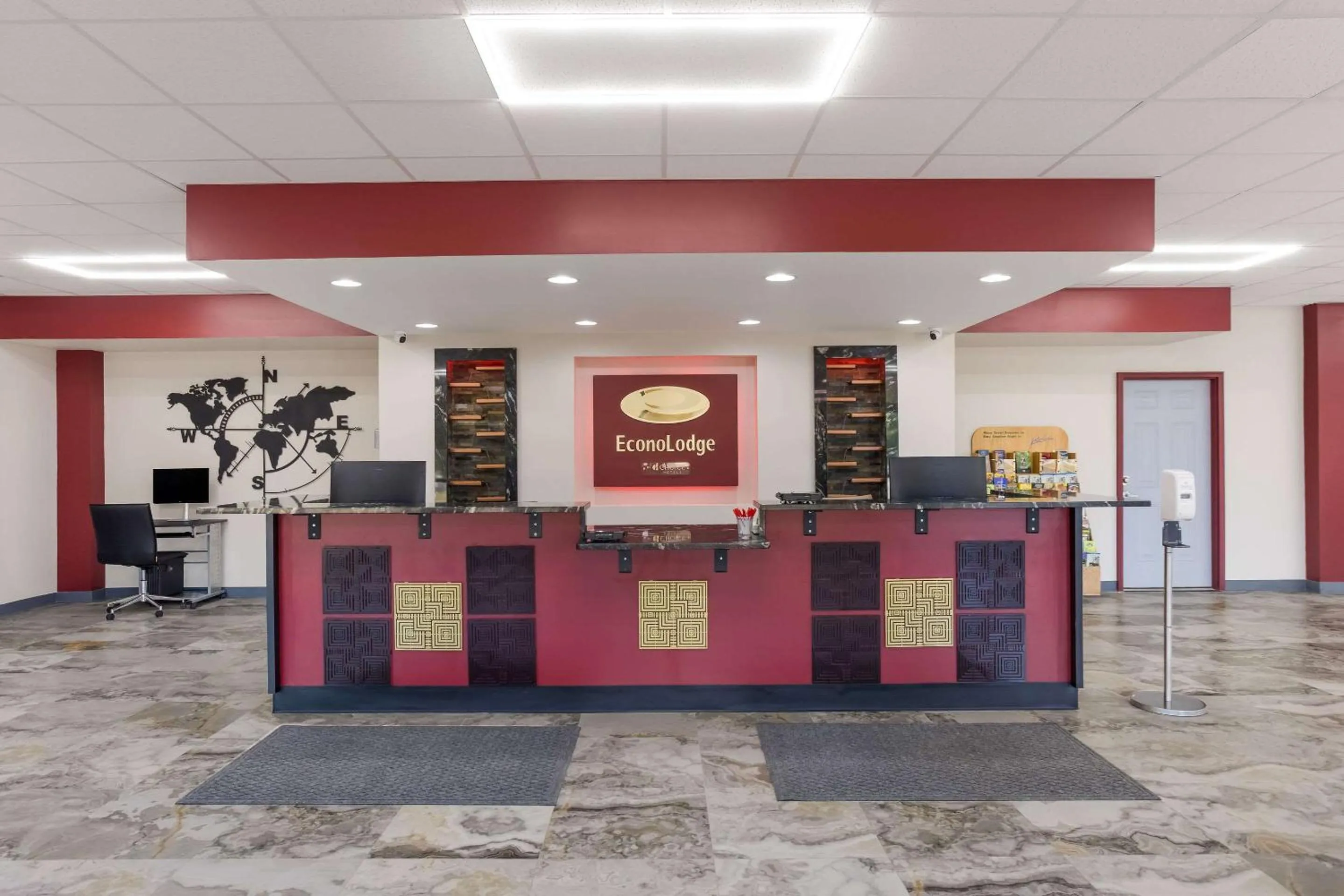 Lobby or reception in Econo Lodge Cave City