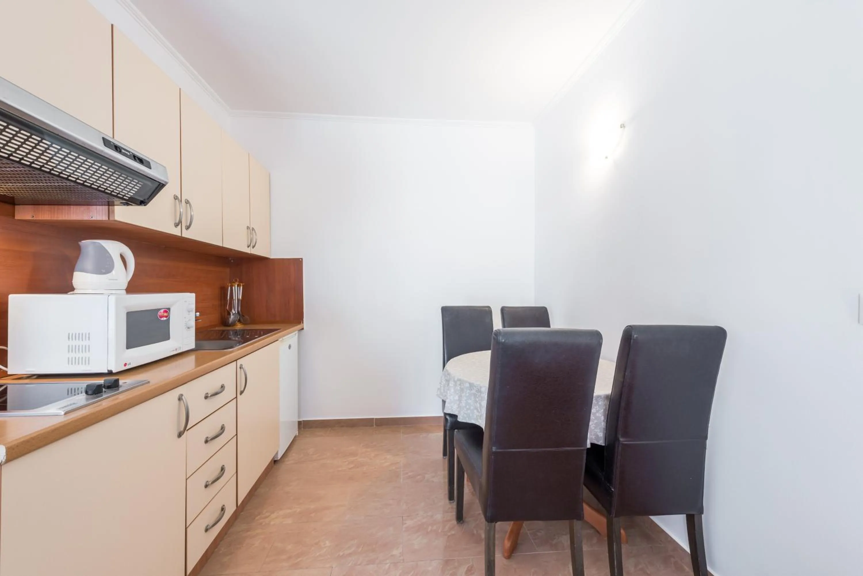 Kitchen or kitchenette in Villa Lanterna