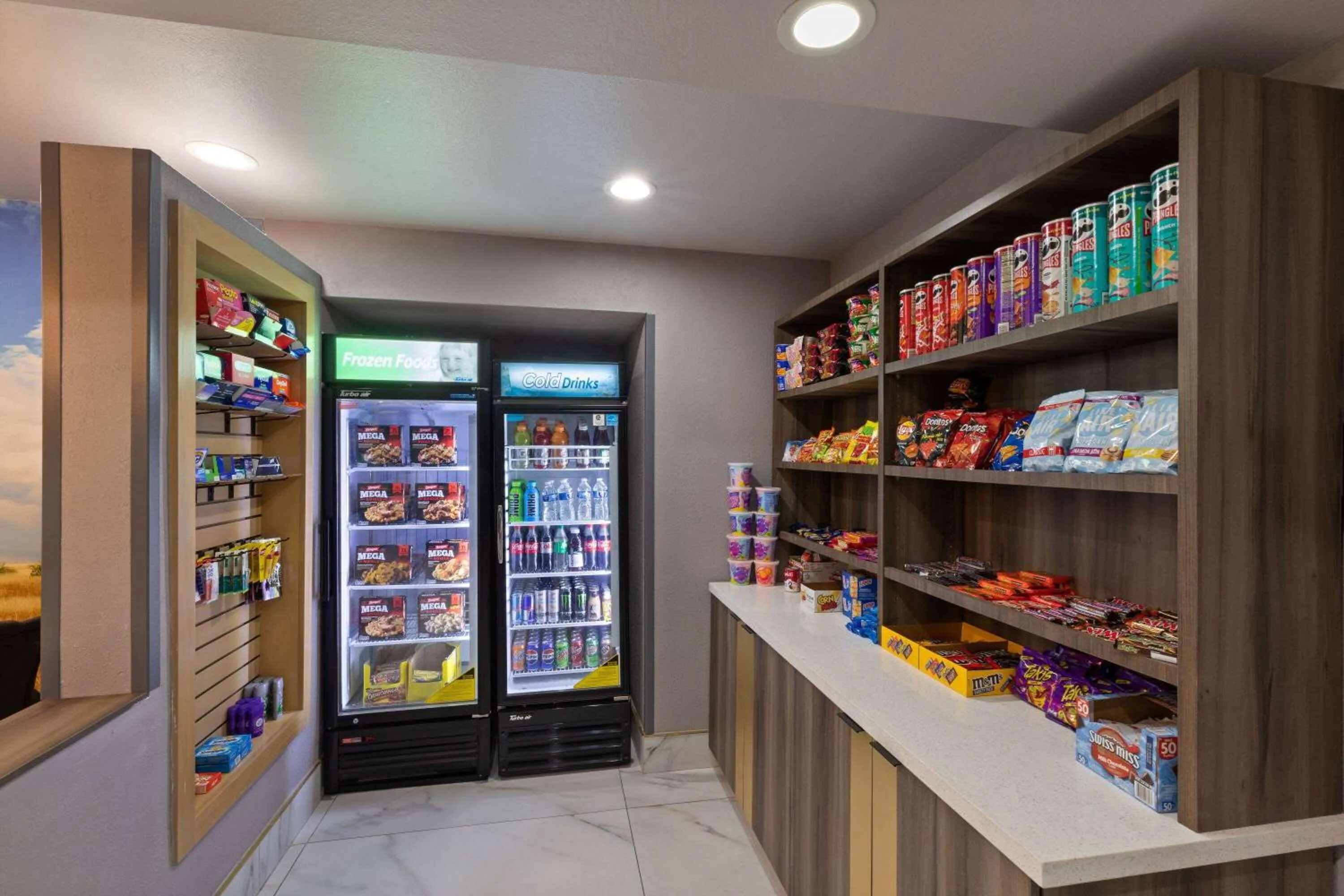 Food and drinks in La Quinta by Wyndham Olathe