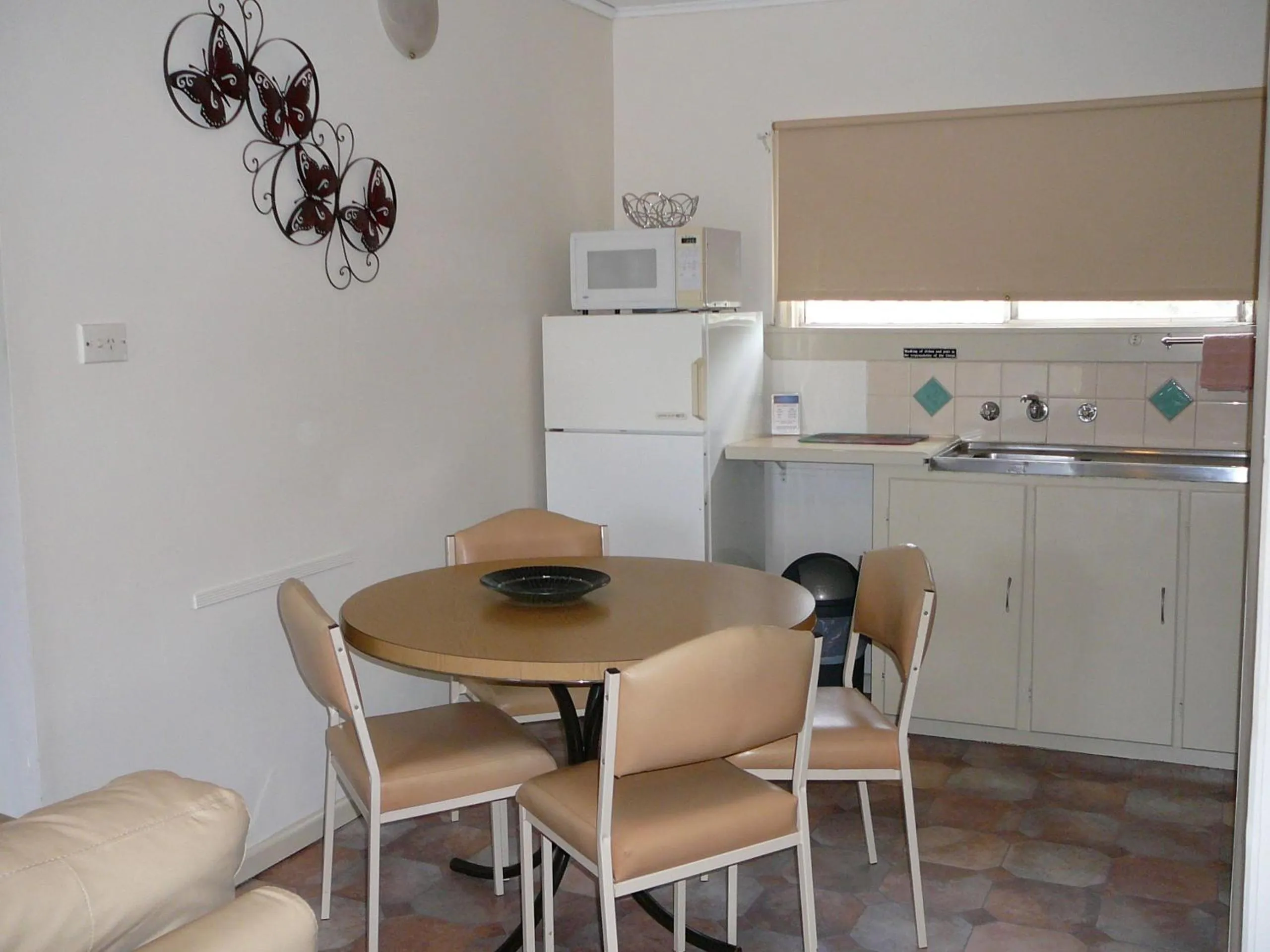 Dining area in Murray River Motel