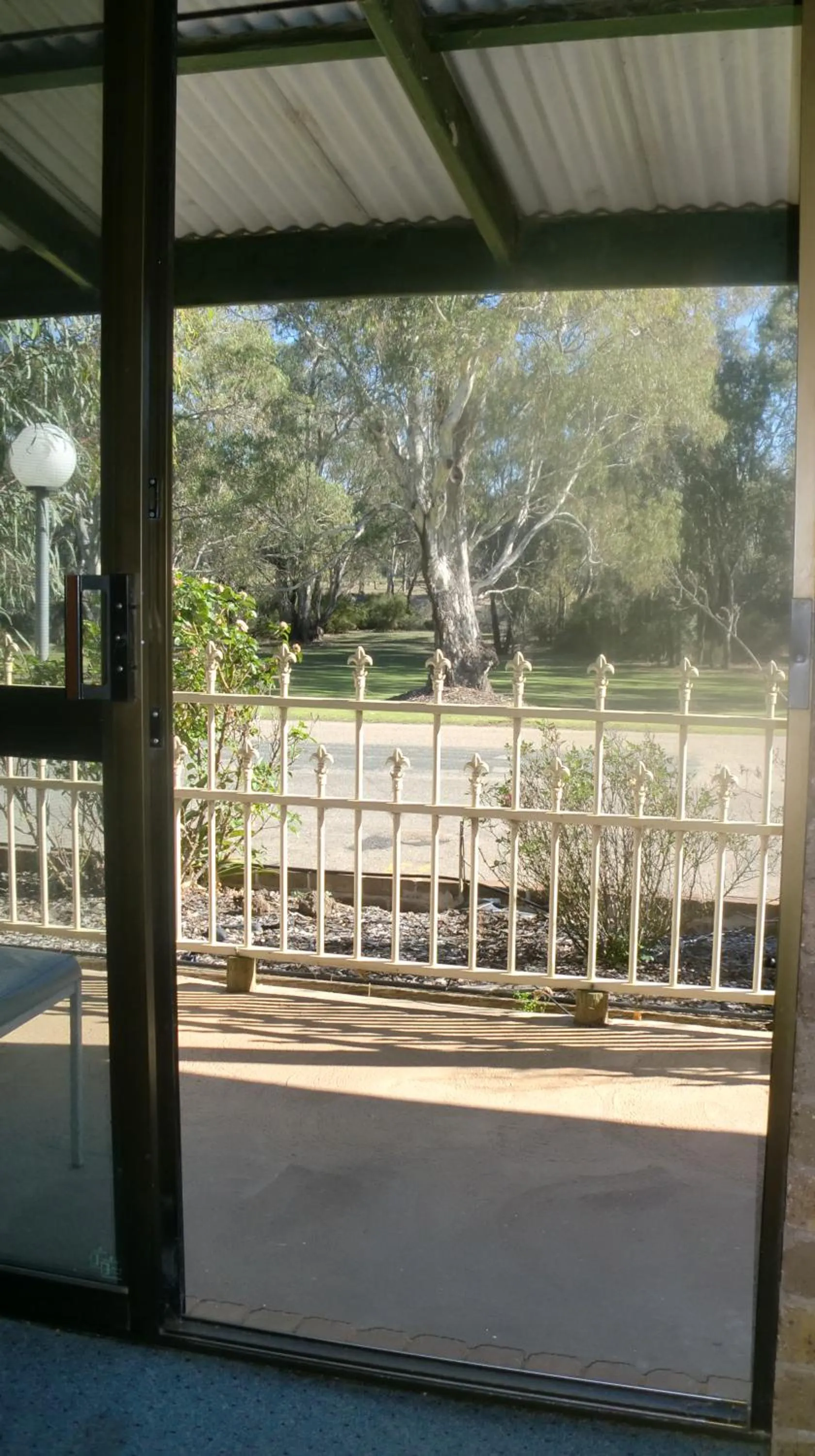 Balcony/Terrace in Tooleybuc Motel