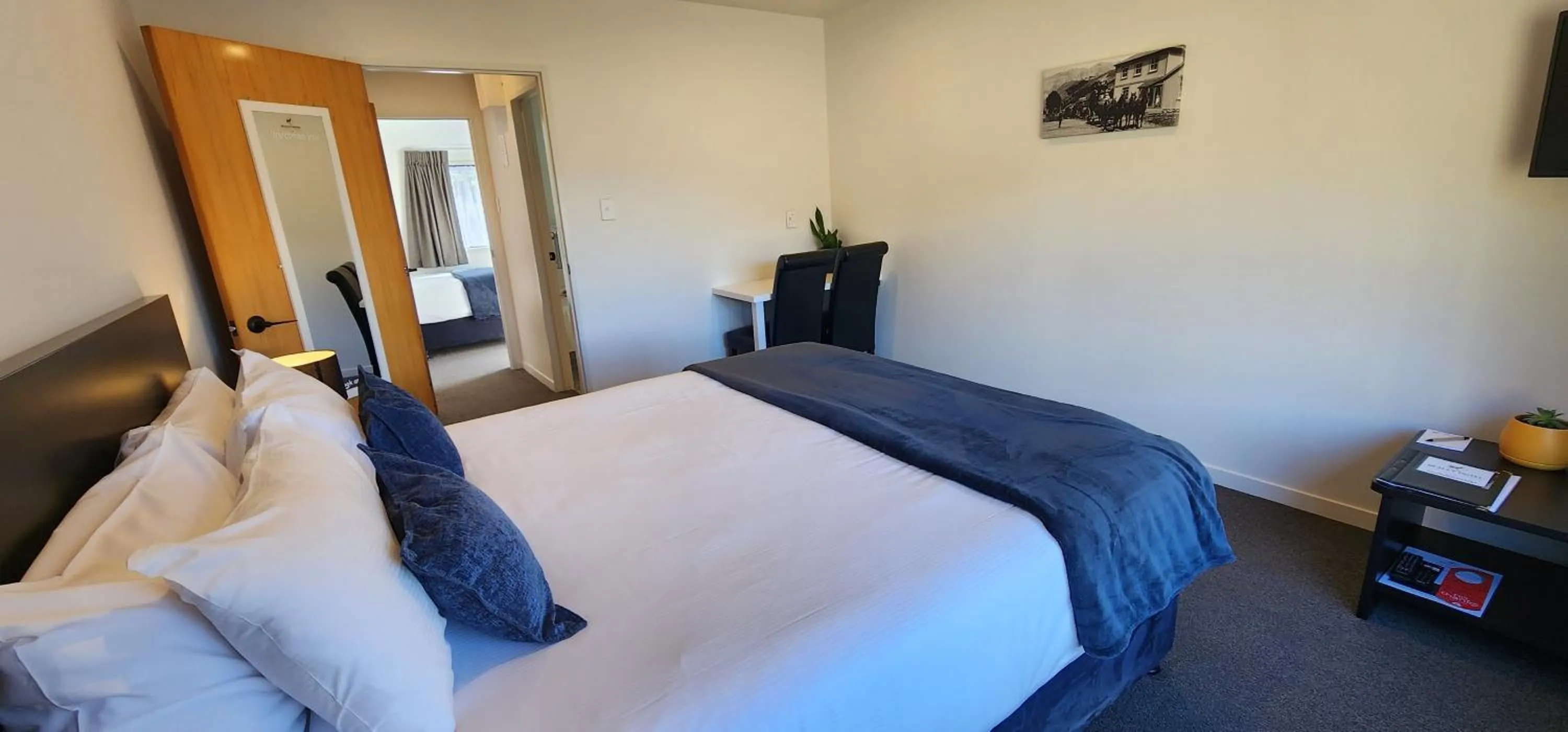 Bed in The Bealey Hotel