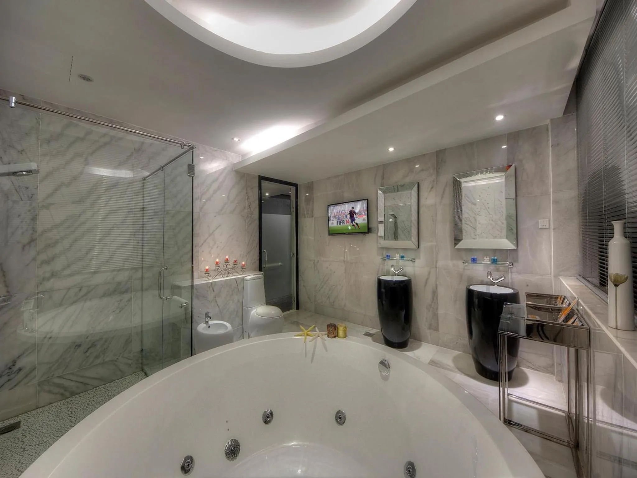 Bathroom in Arenaa Star Hotel