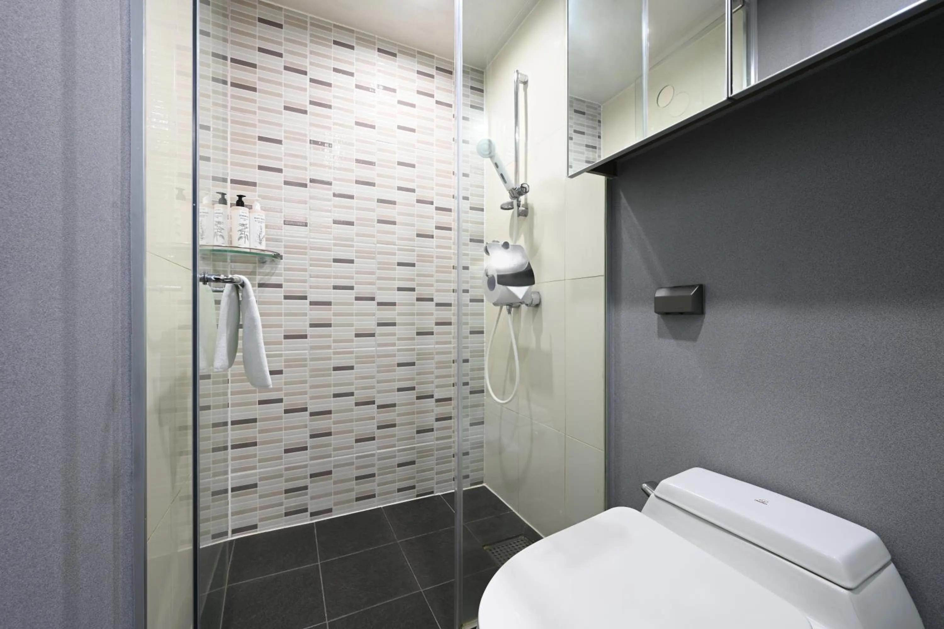 Toilet in Kolon Seacloud Hotel