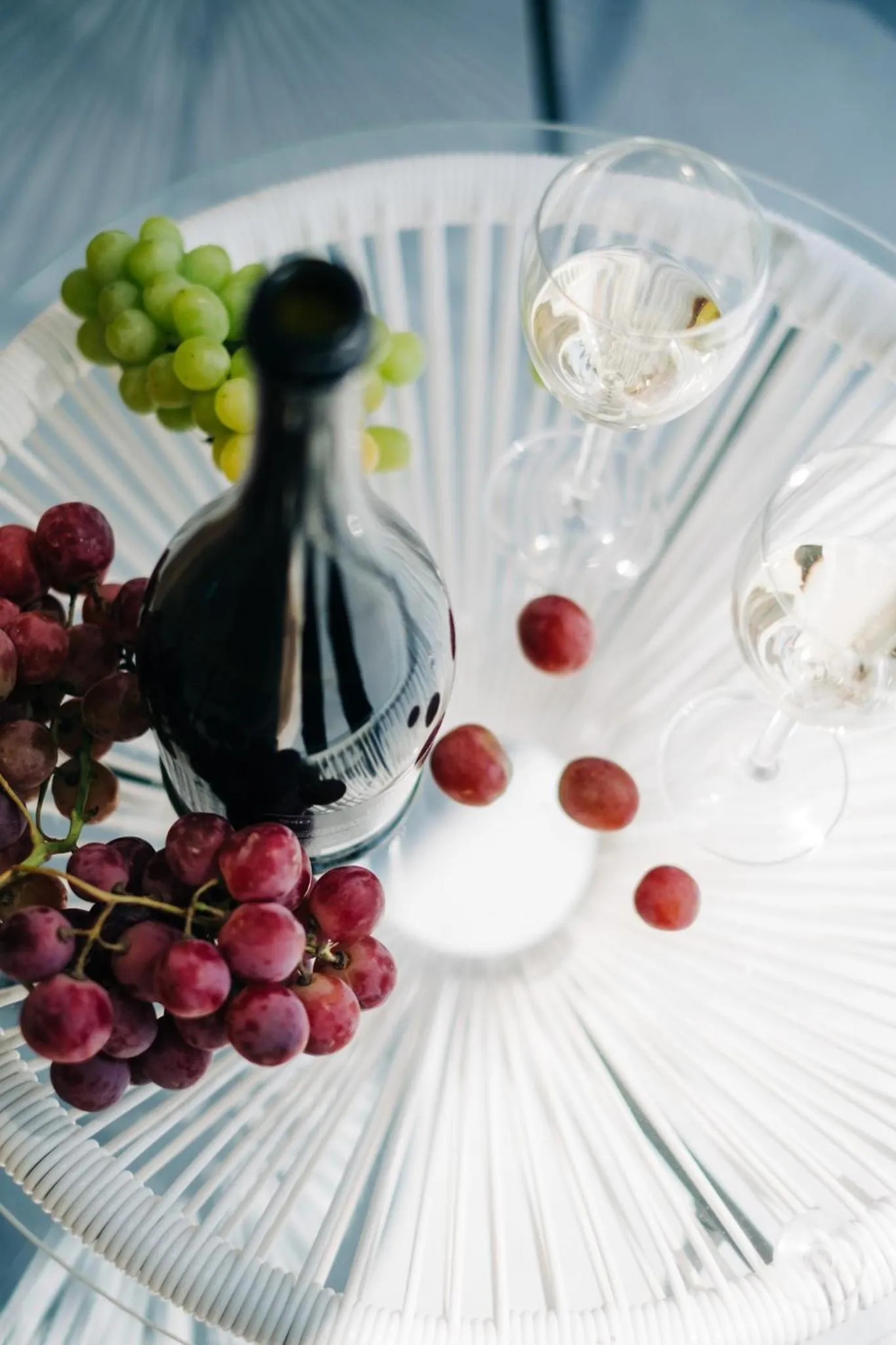 Food and drinks in Mesanto Luxury Suites