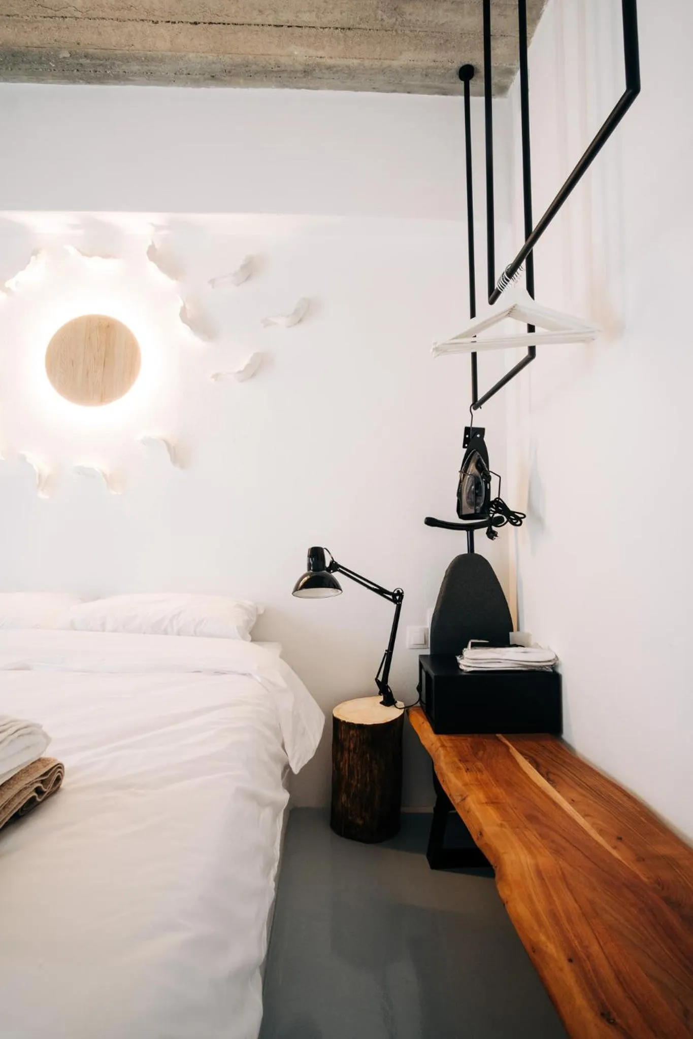 Decorative detail, Bed in Mesanto Luxury Suites