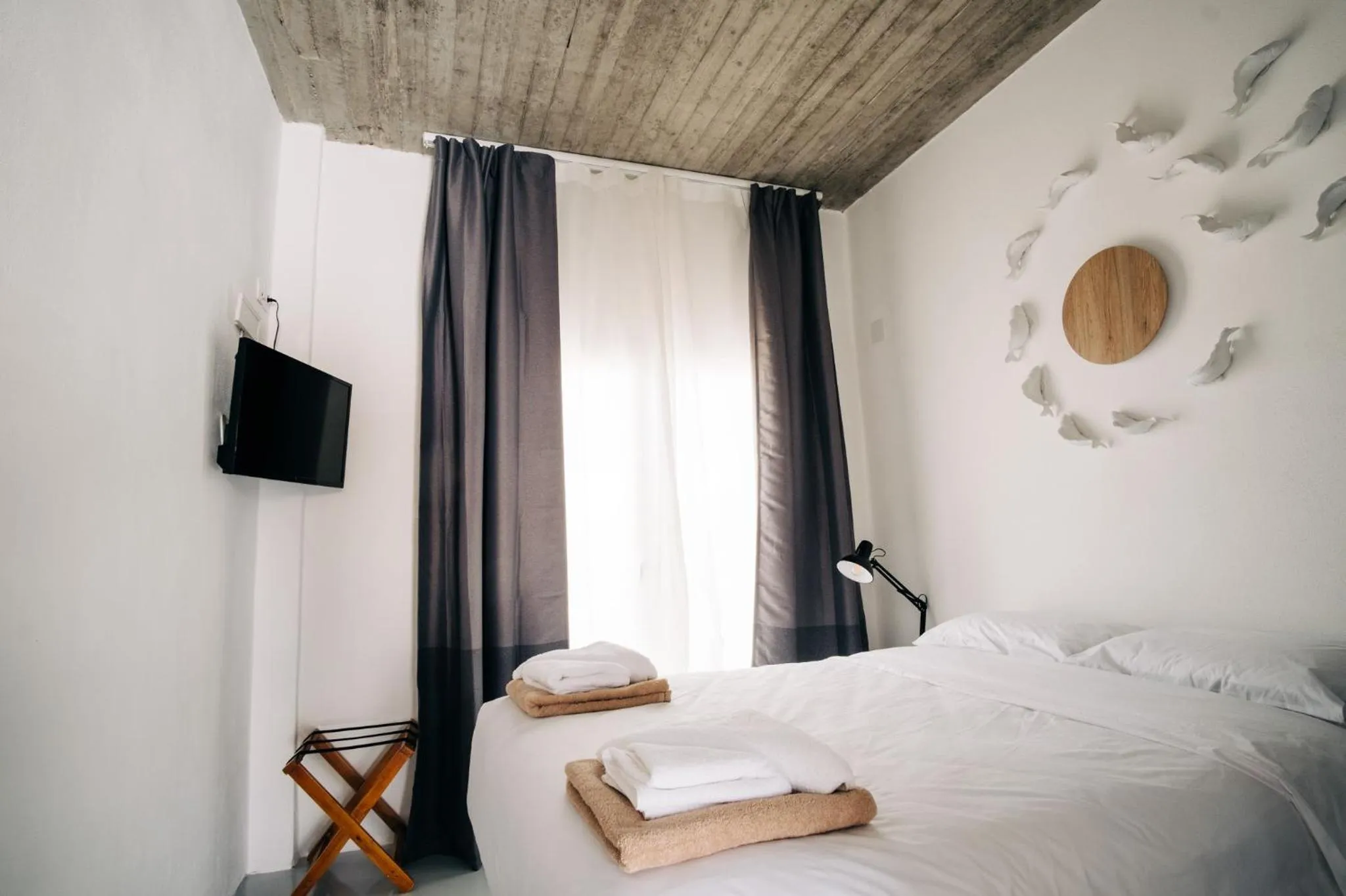 TV and multimedia, Bed in Mesanto Luxury Suites